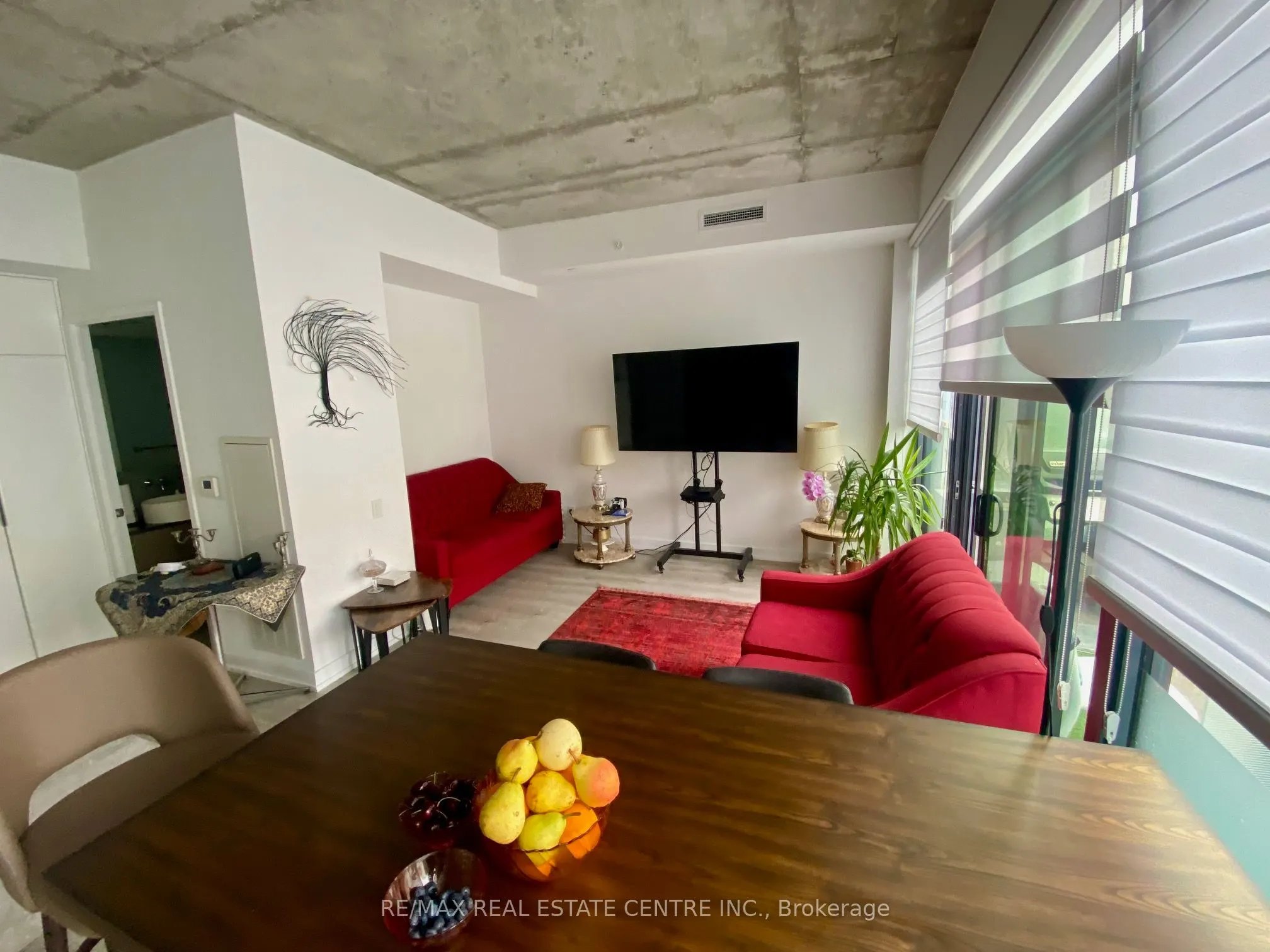 161 Roehampton Avenue E, #806