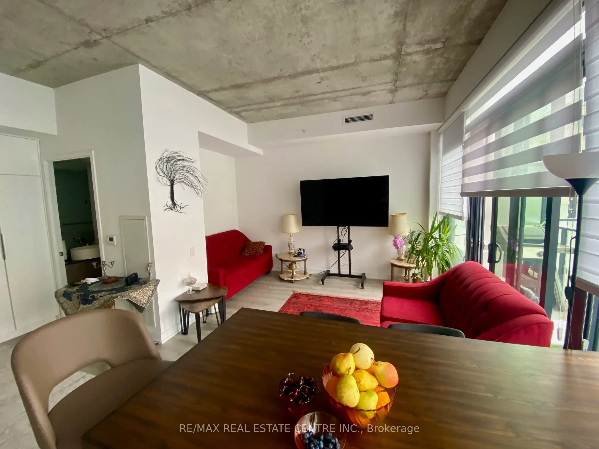 161 Roehampton Avenue E, #806