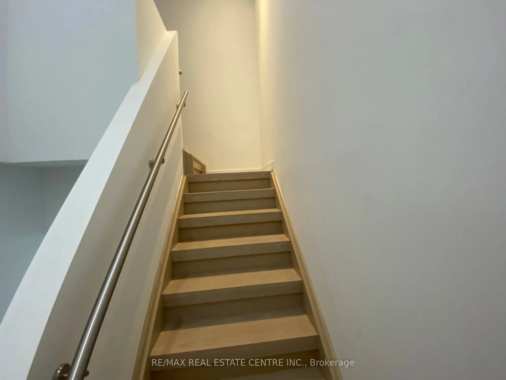 161 Roehampton Avenue E, #806
