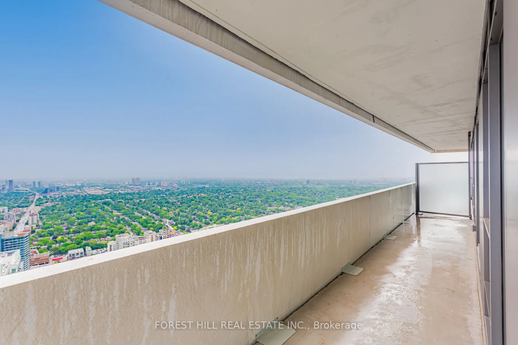 2221 Yonge Street, #5701
