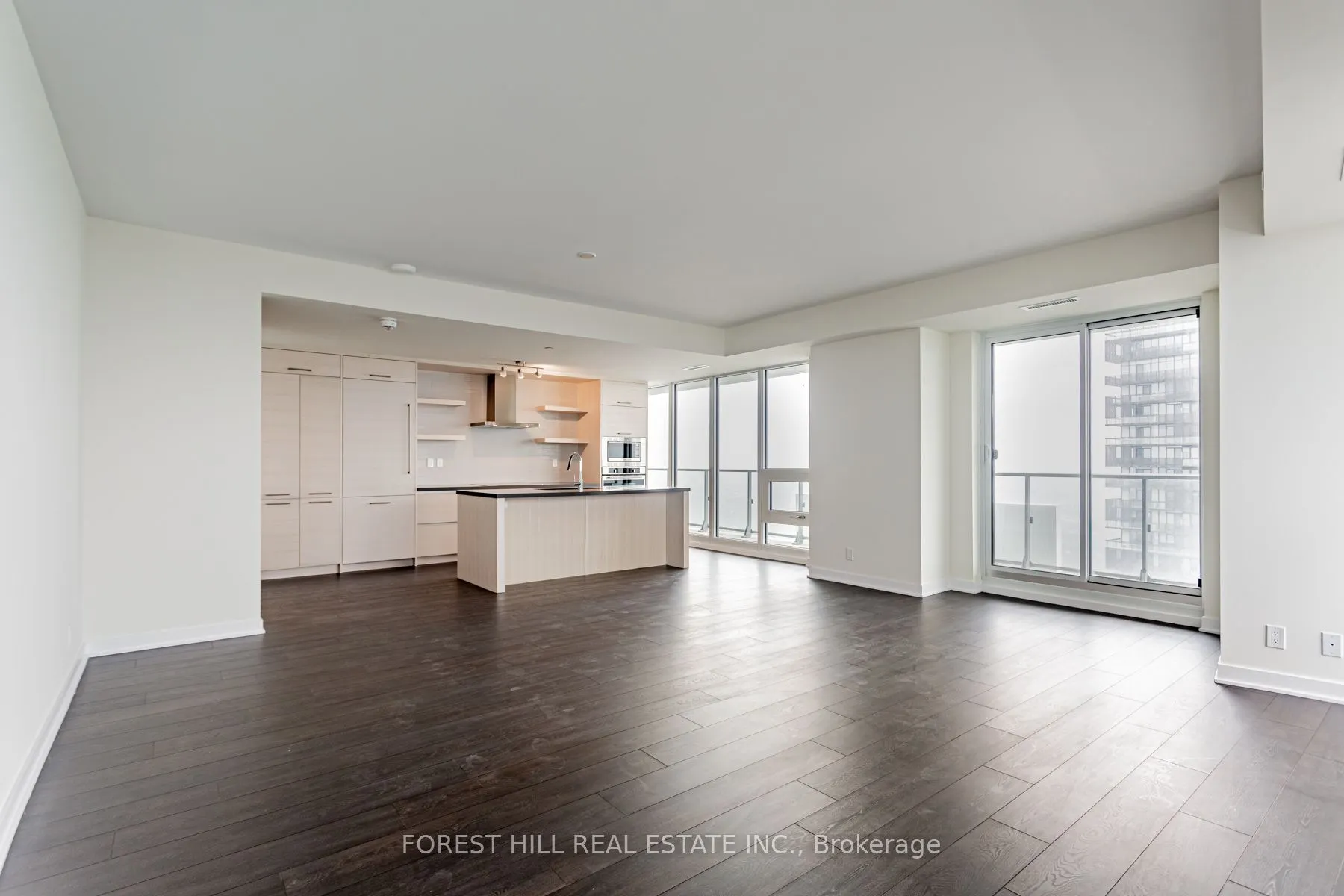 2221 Yonge Street, #5701