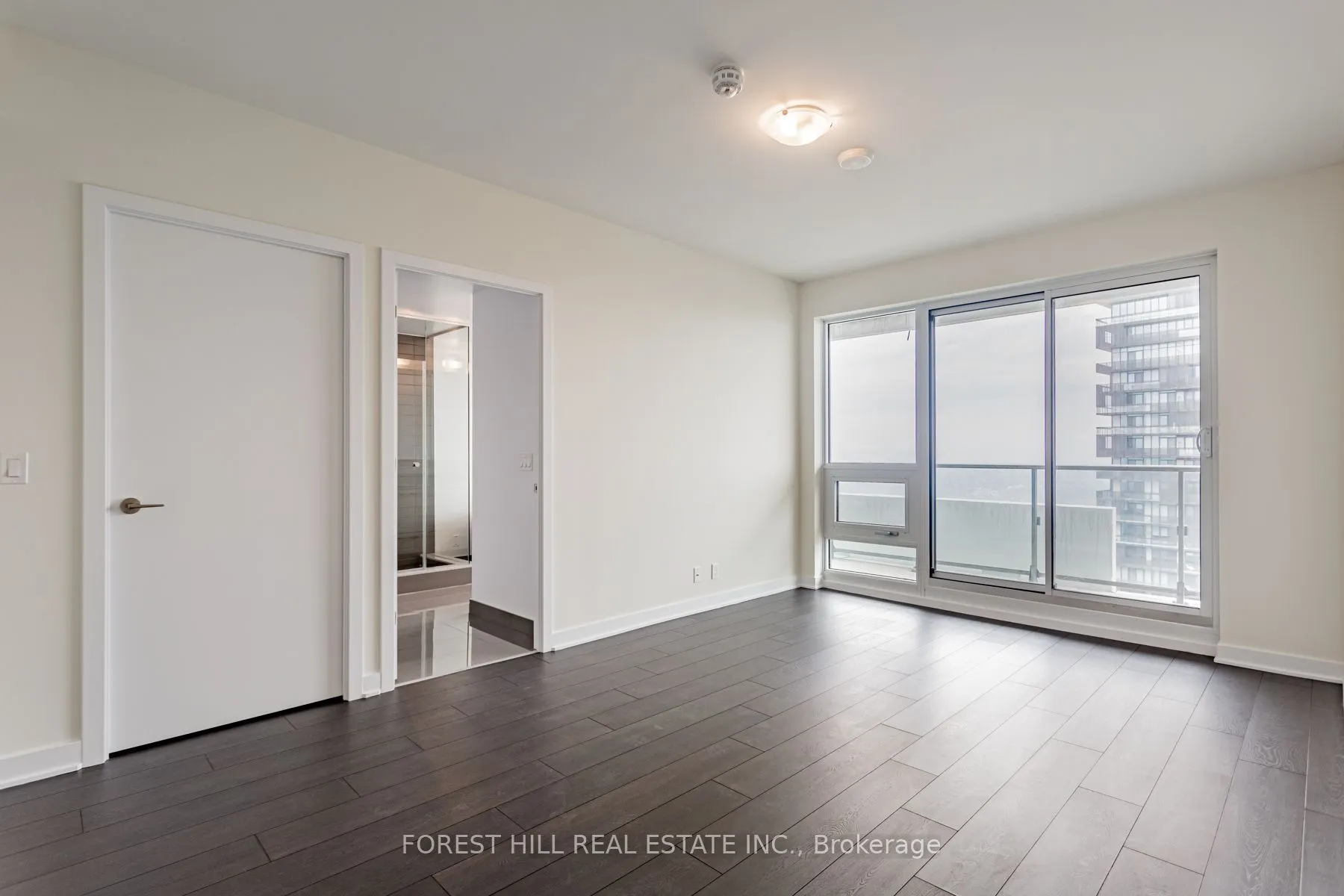 2221 Yonge Street, #5701