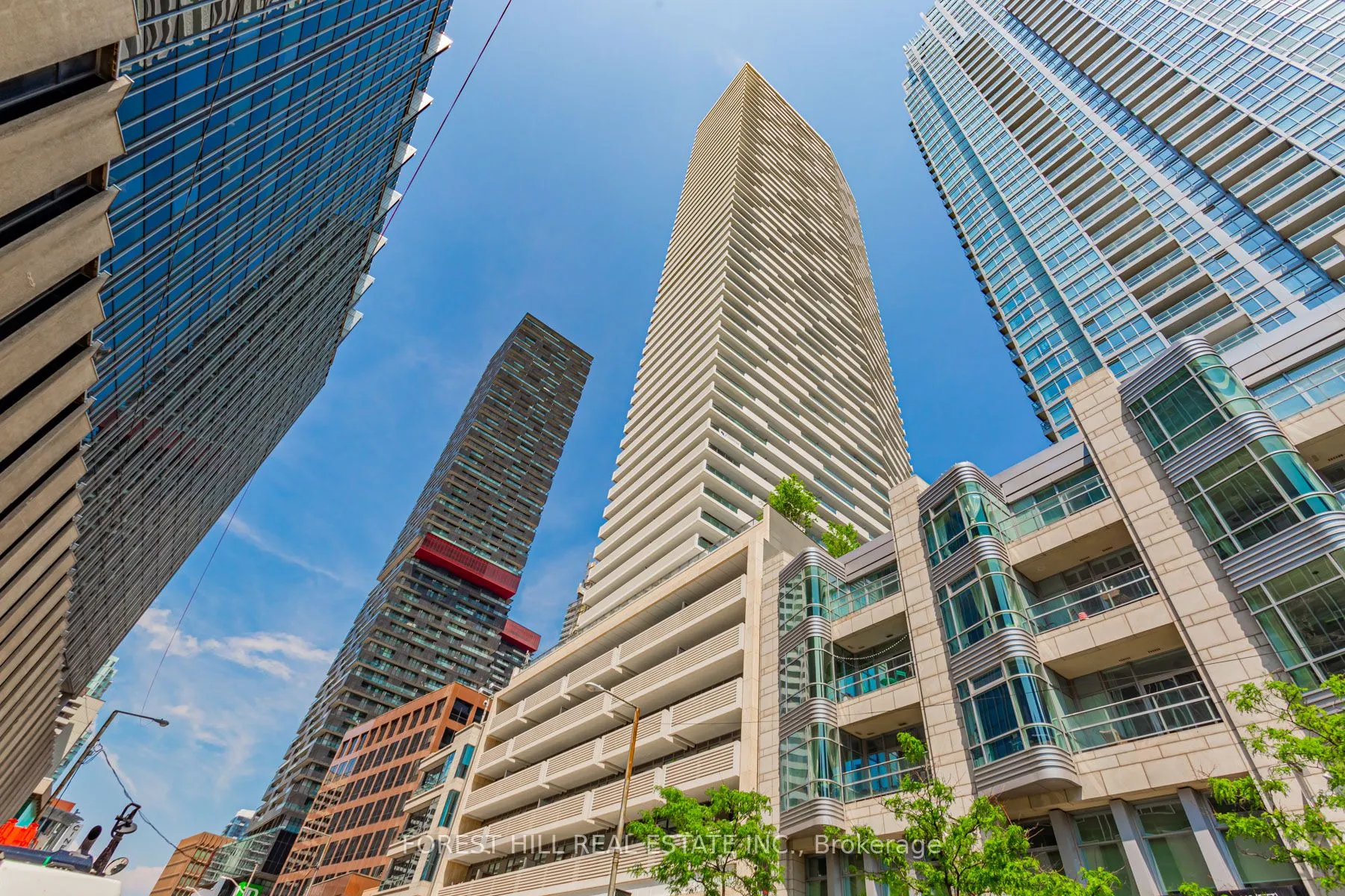 2221 Yonge Street, #5701