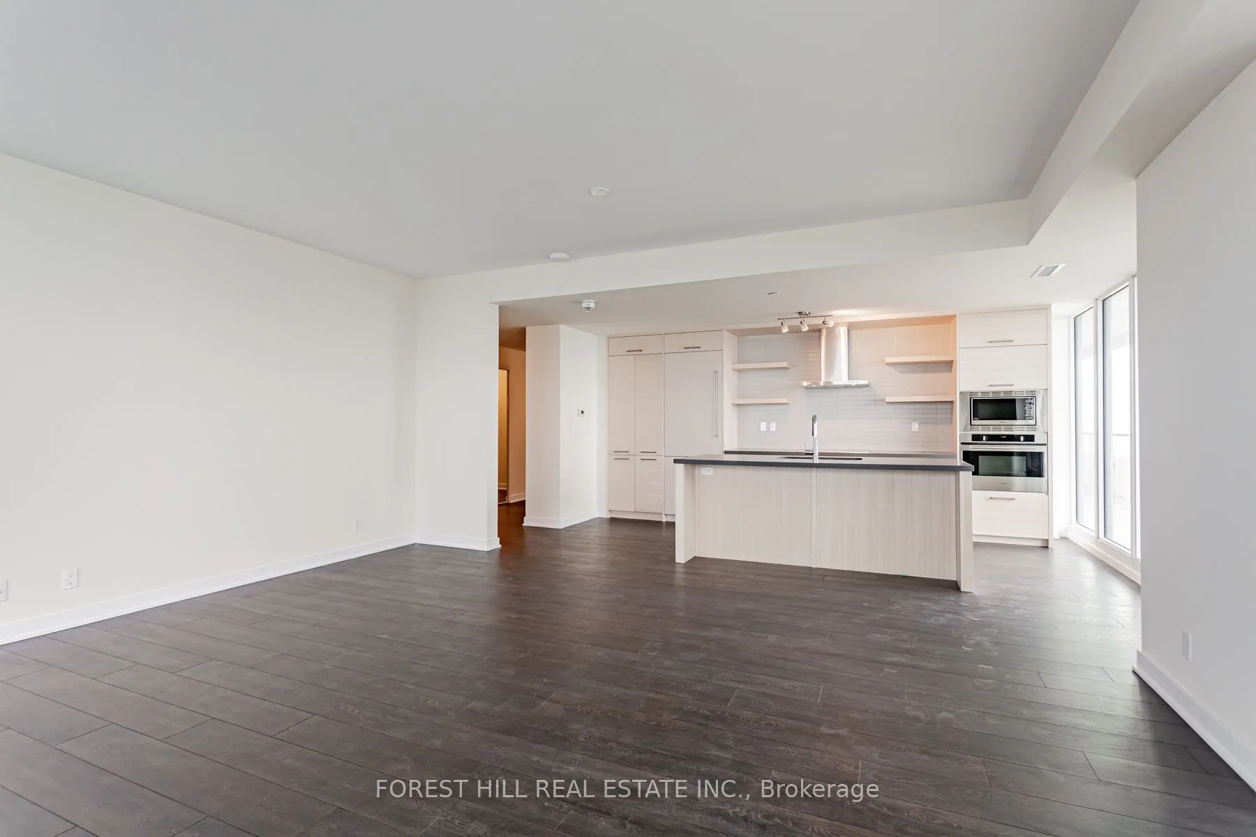 2221 Yonge Street, #5701