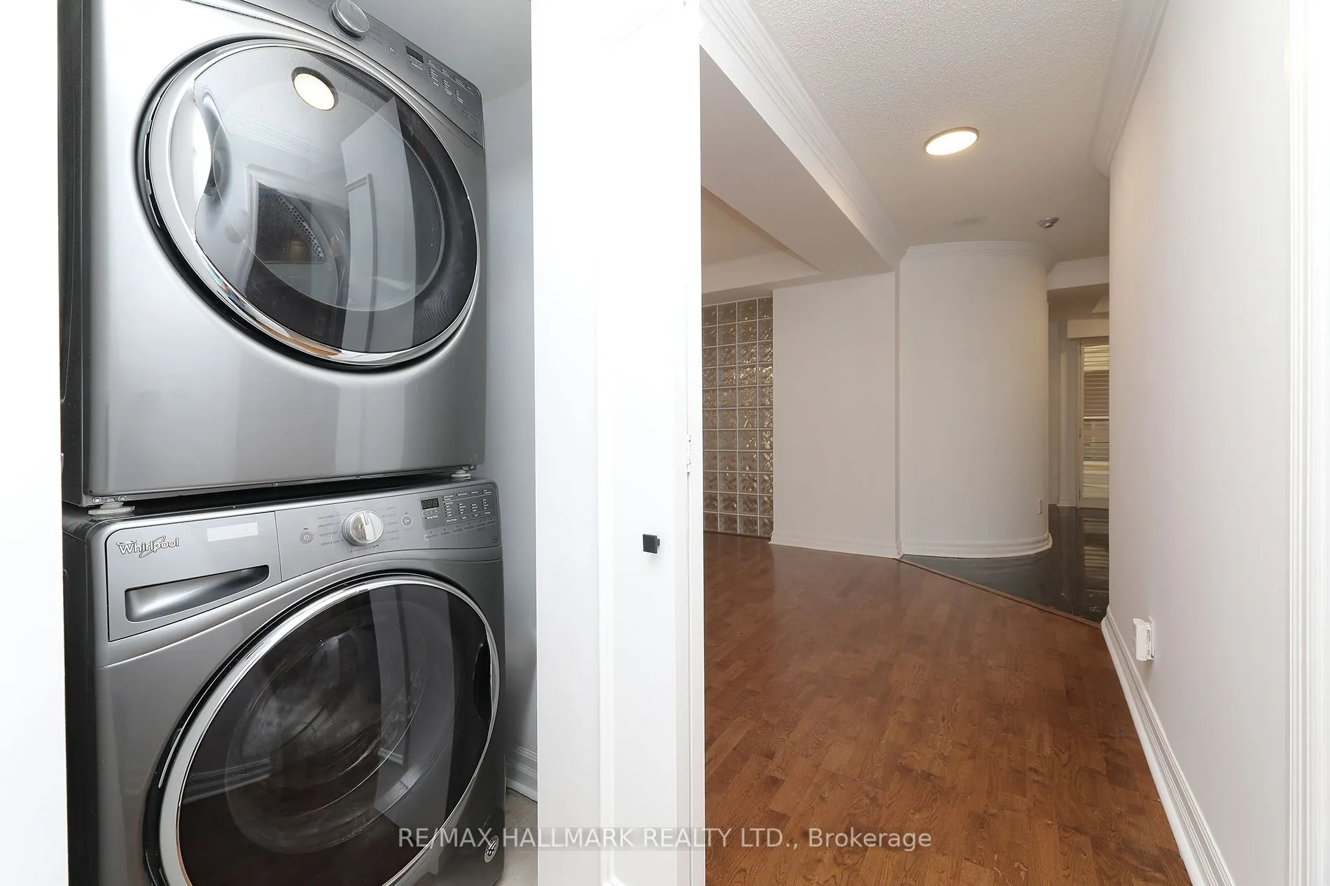 2727 Yonge Street, #609
