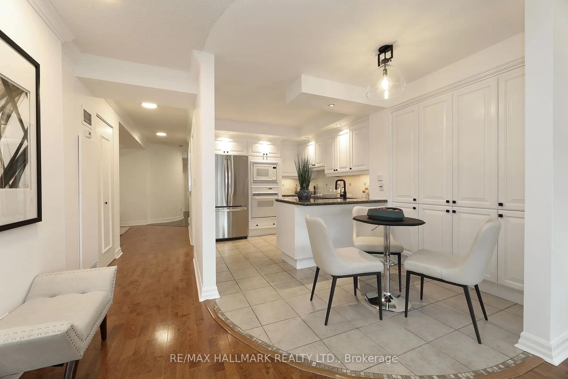 2727 Yonge Street, #609
