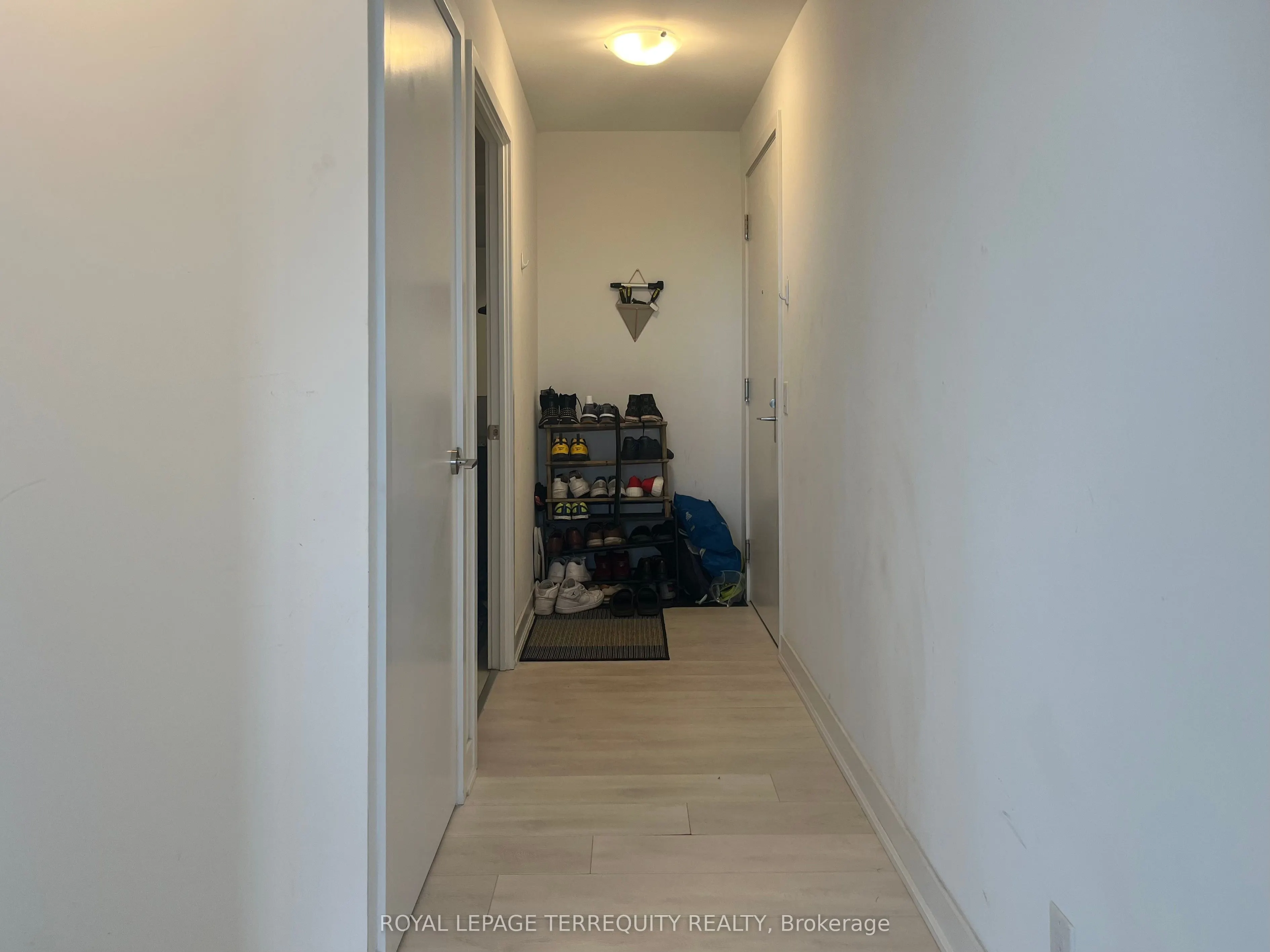 120 Parliament Street, #1405