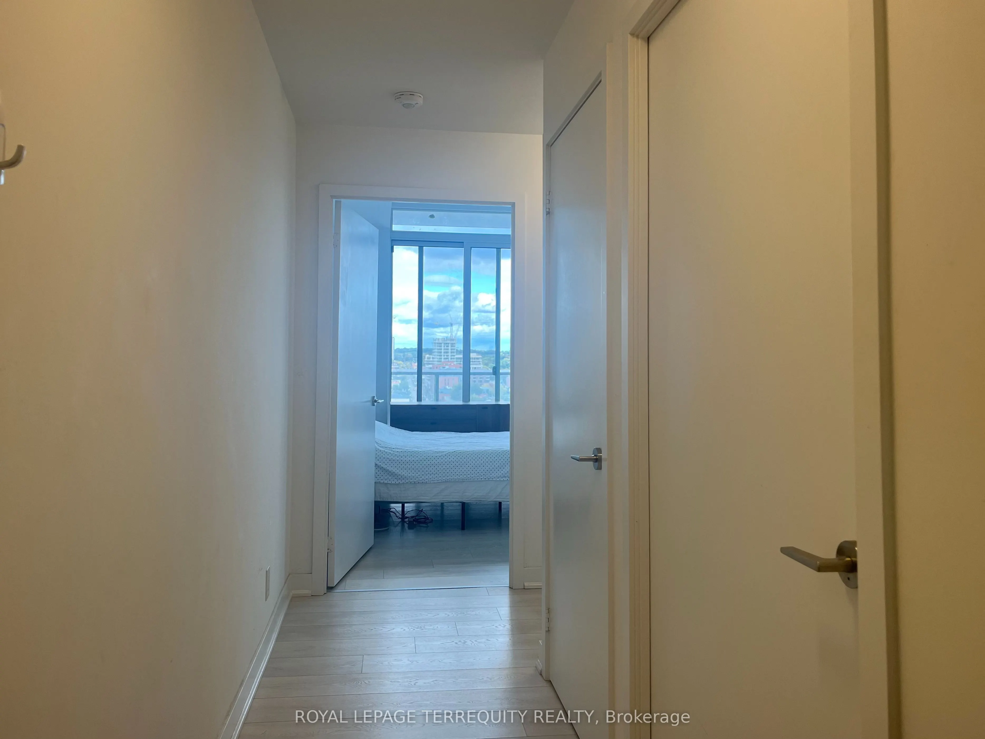 120 Parliament Street, #1405