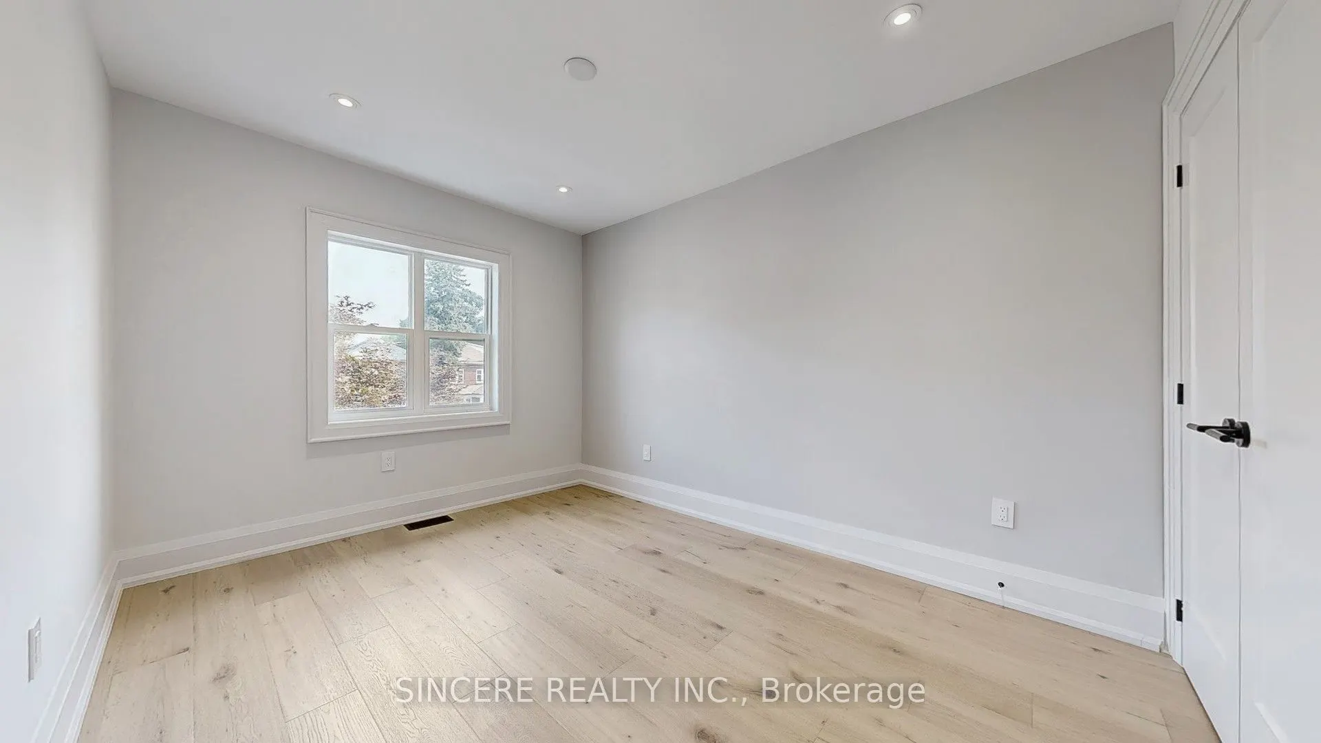 123 Lawrence Avenue W