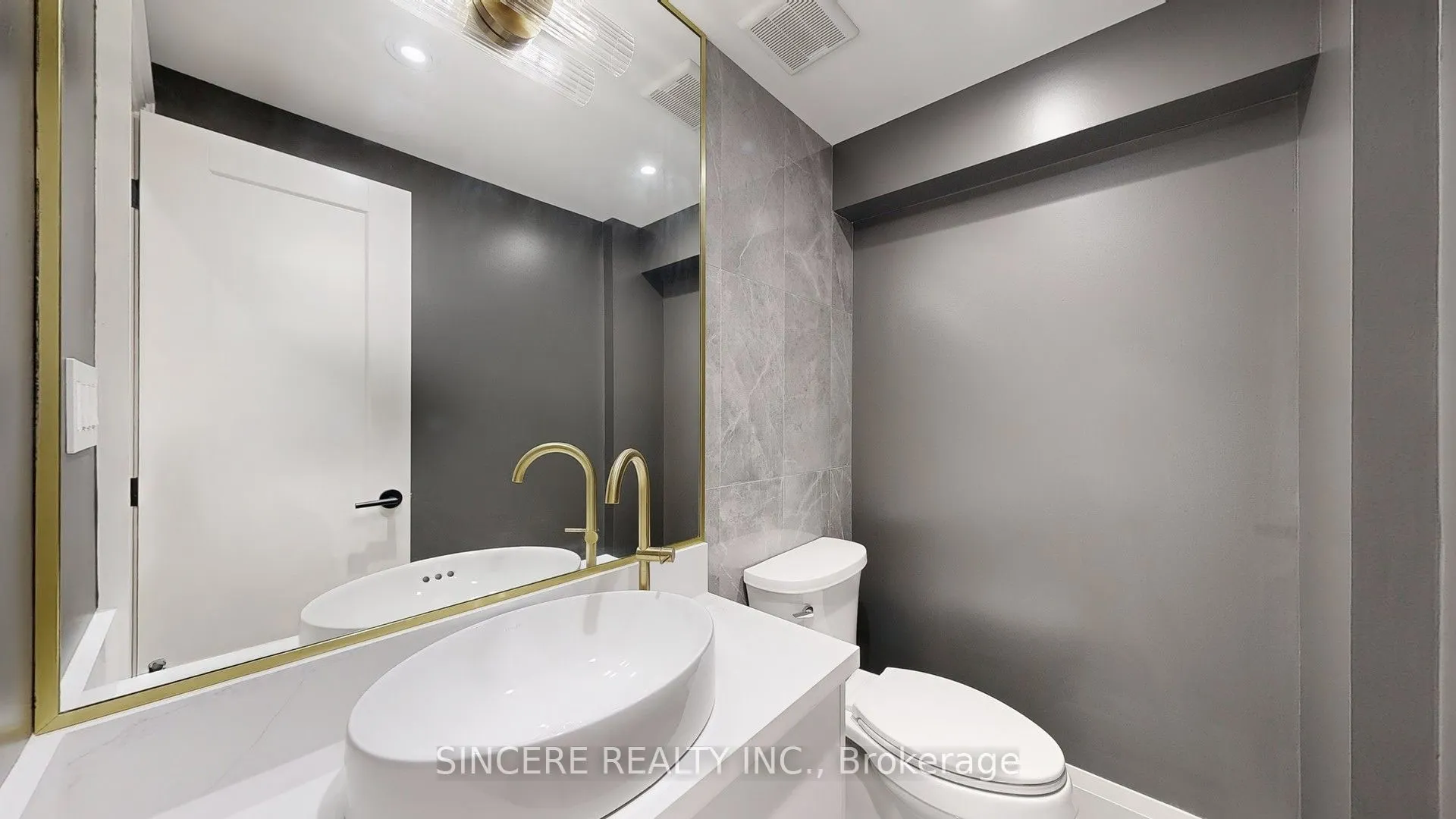 123 Lawrence Avenue W
