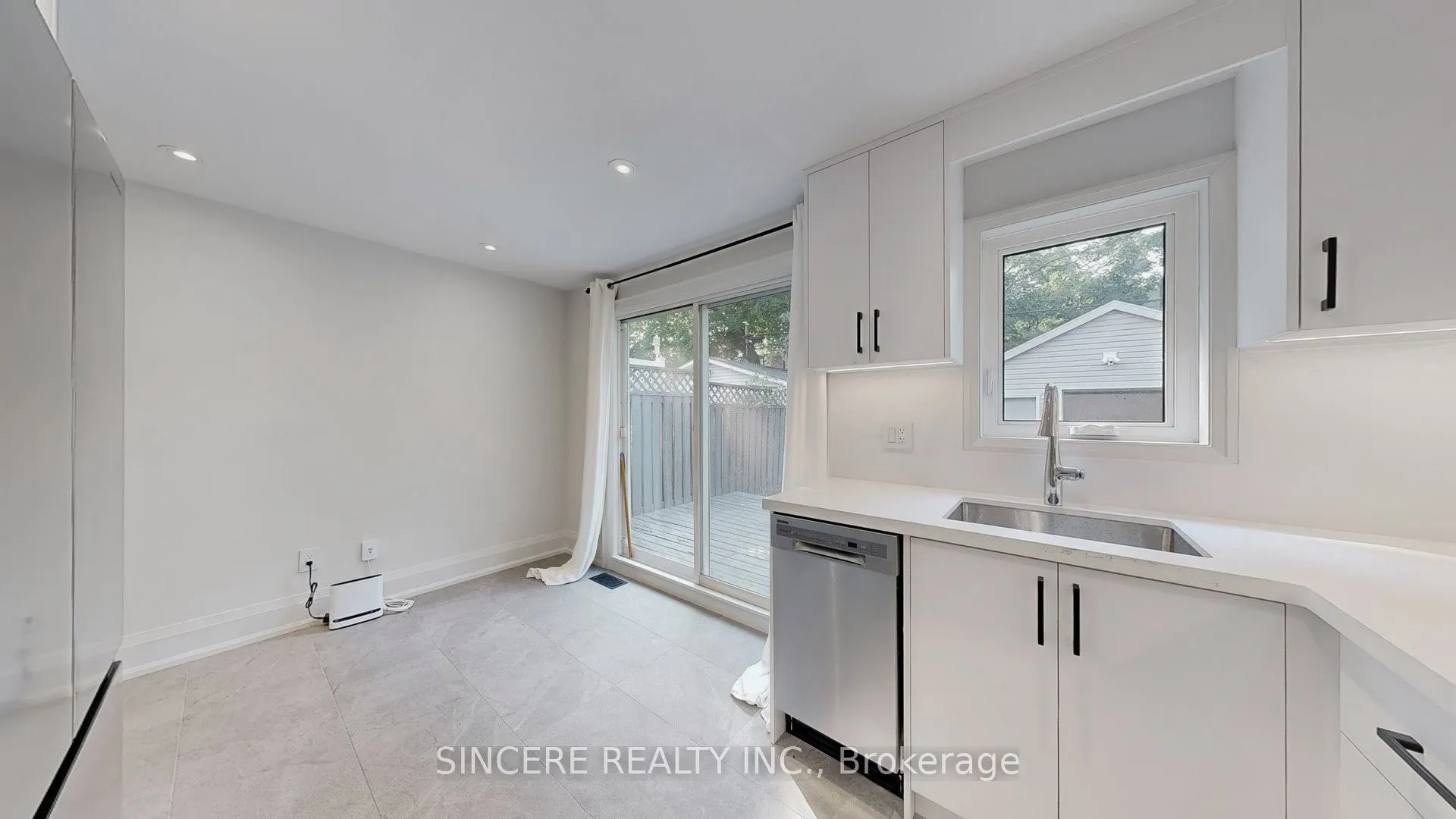 123 Lawrence Avenue W