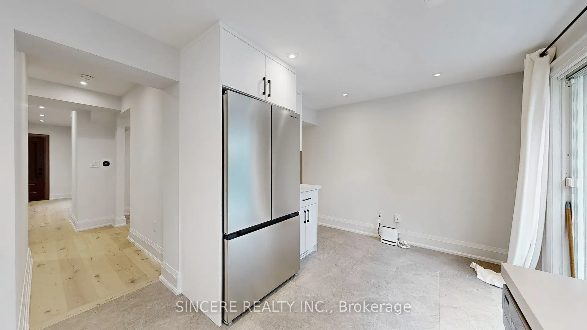 123 Lawrence Avenue W