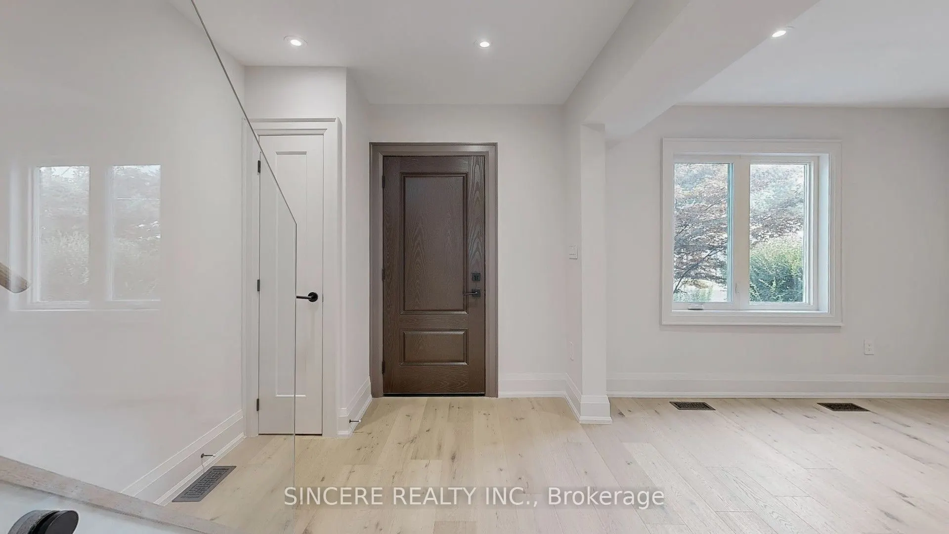 123 Lawrence Avenue W