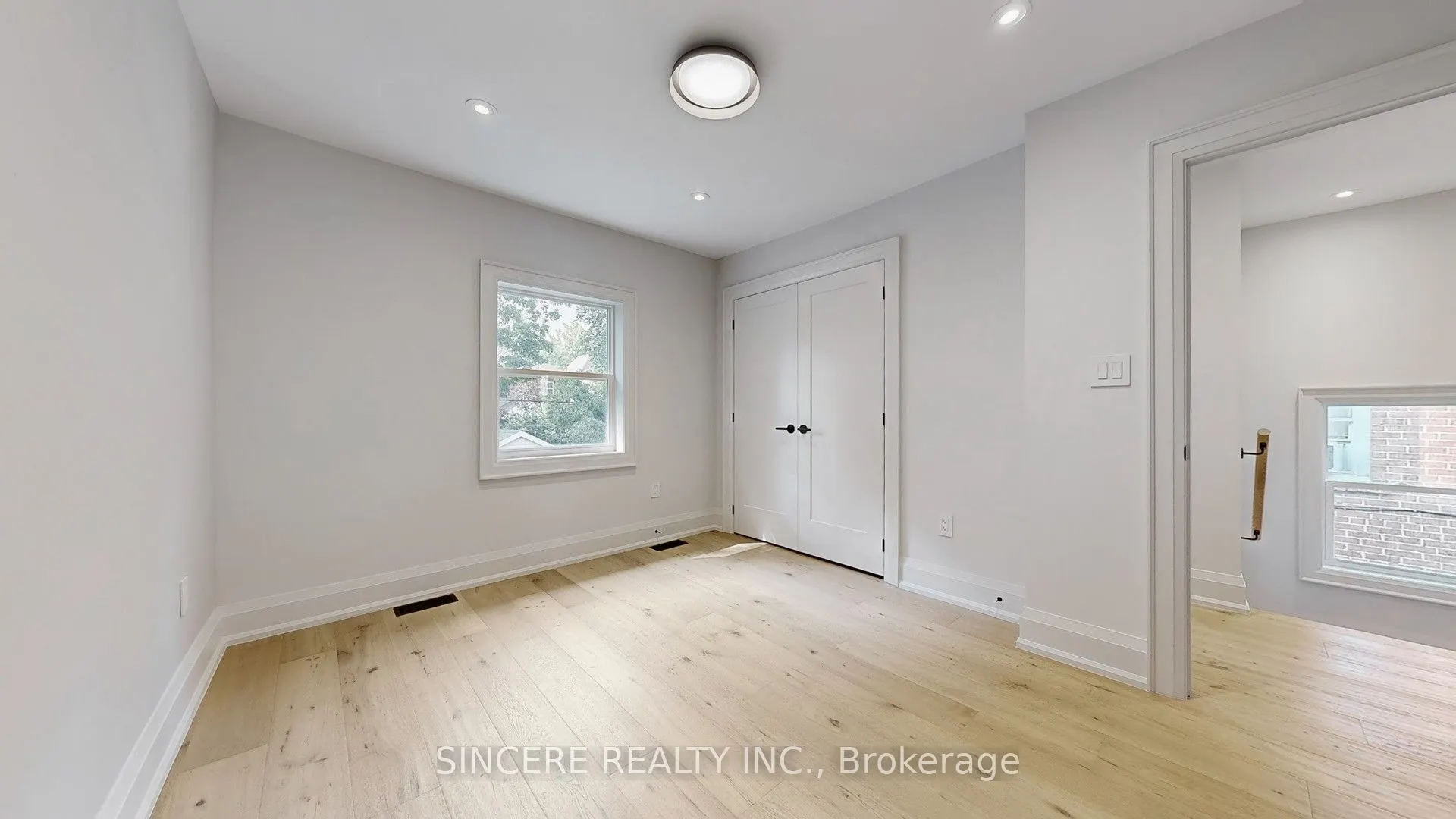 123 Lawrence Avenue W