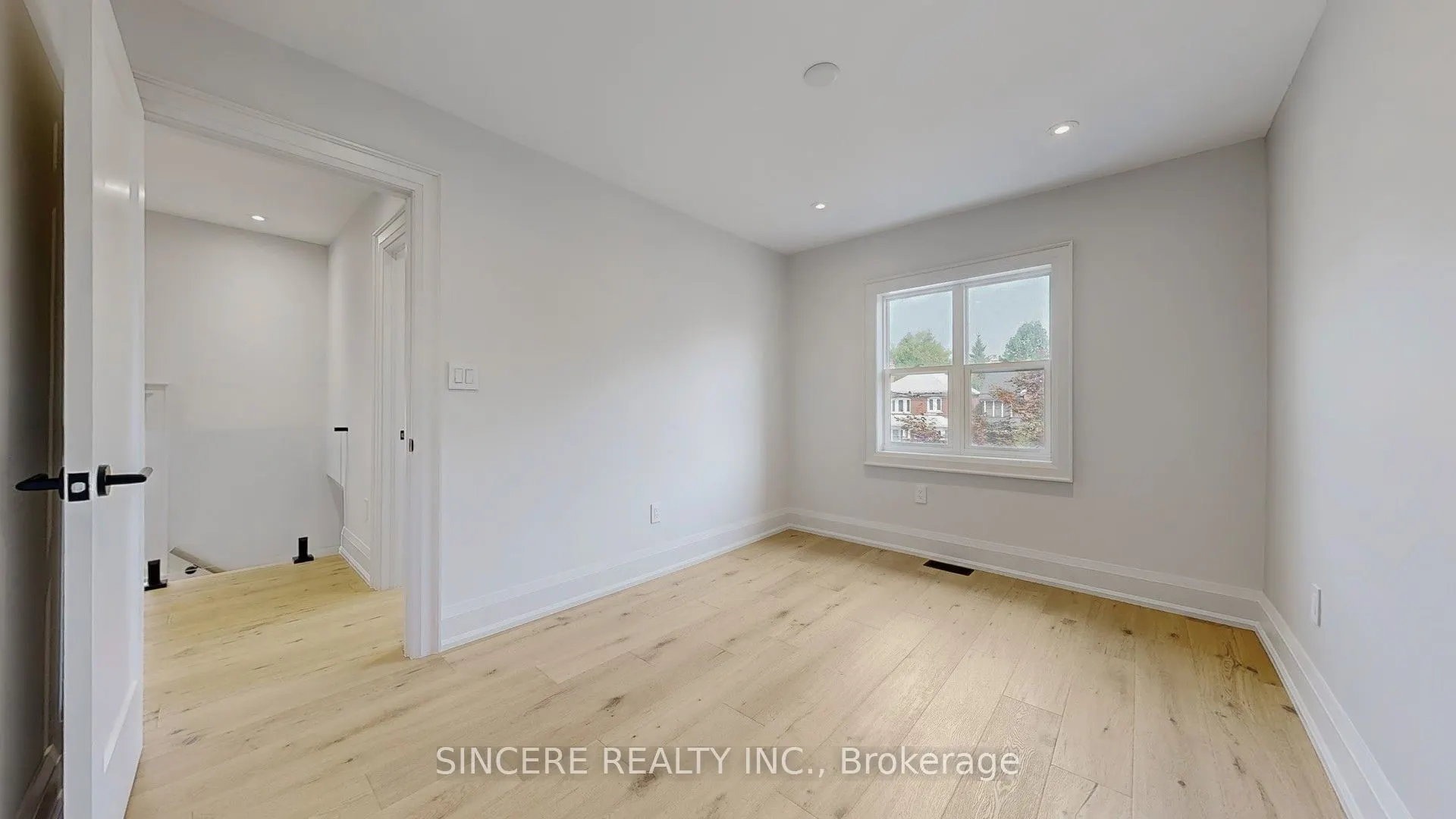 123 Lawrence Avenue W