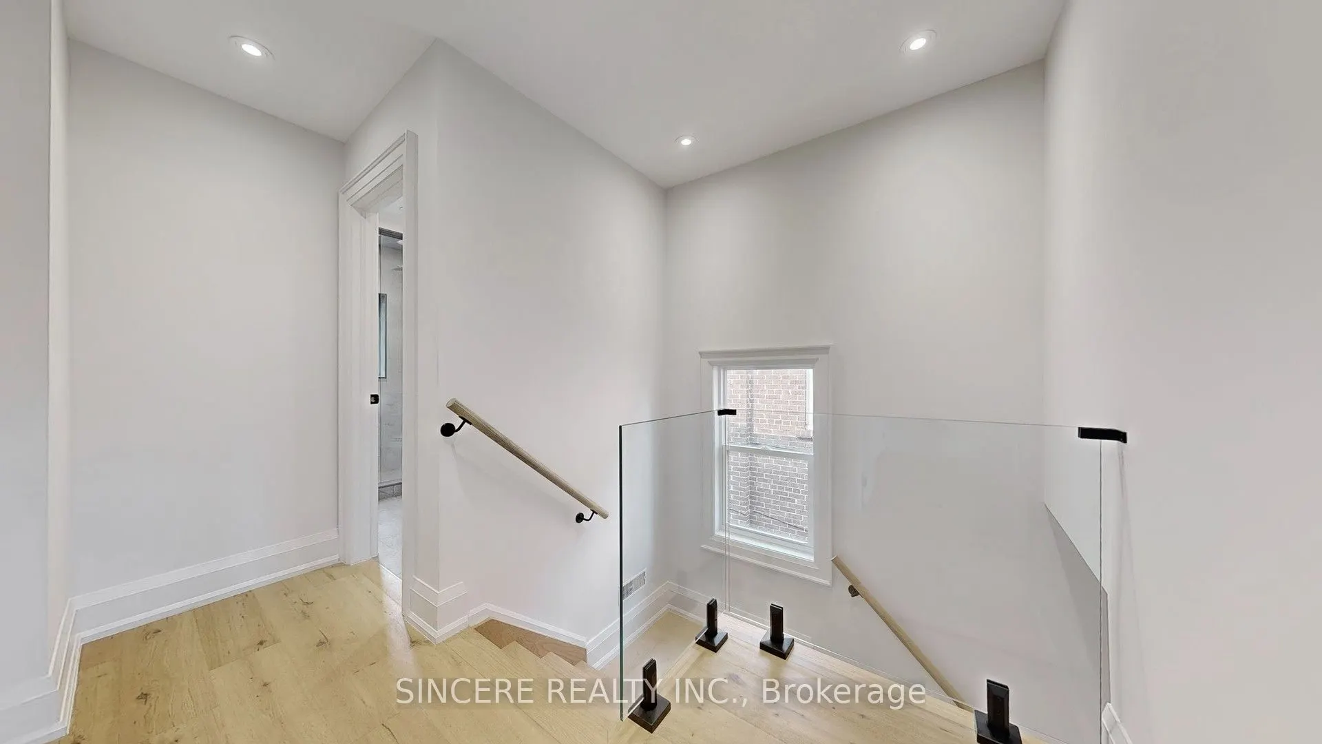 123 Lawrence Avenue W