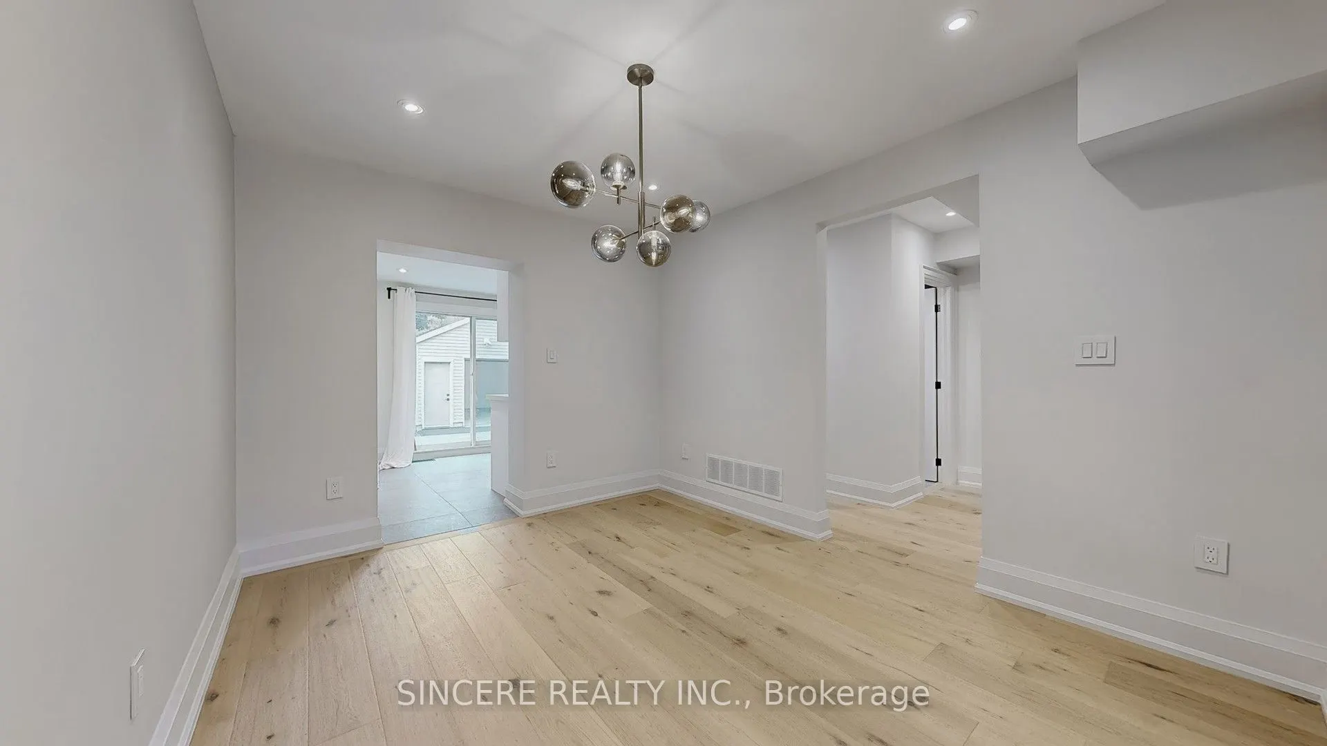123 Lawrence Avenue W