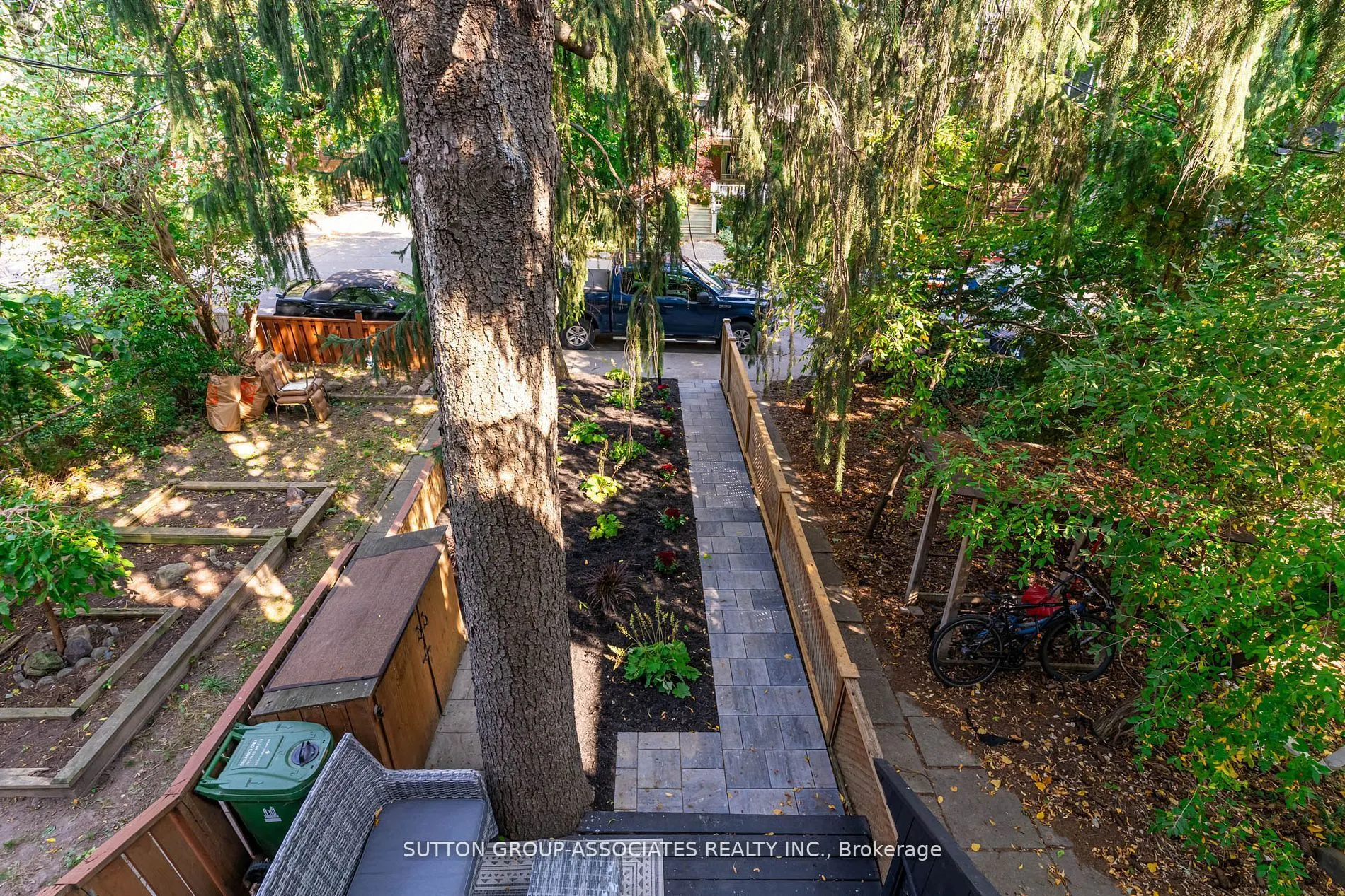 832 Manning Avenue