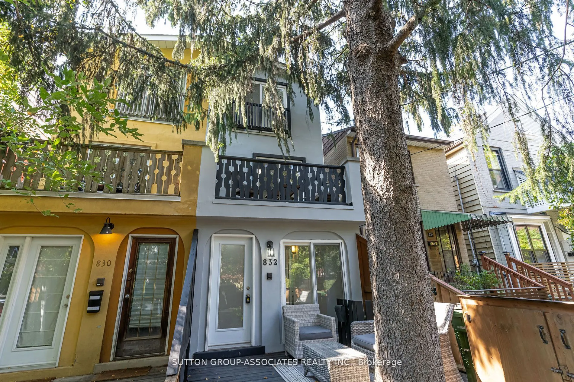 832 Manning Avenue