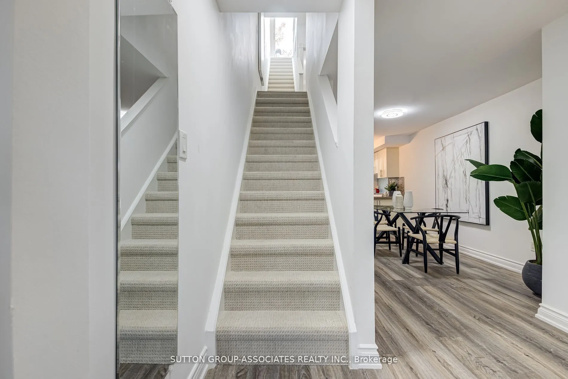 832 Manning Avenue