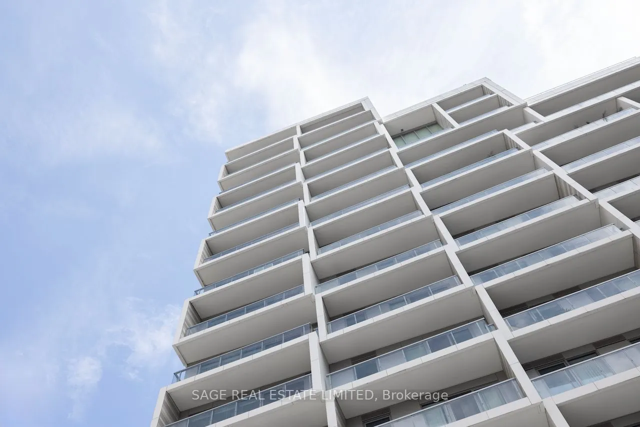 118 Merchants Wharf, #910