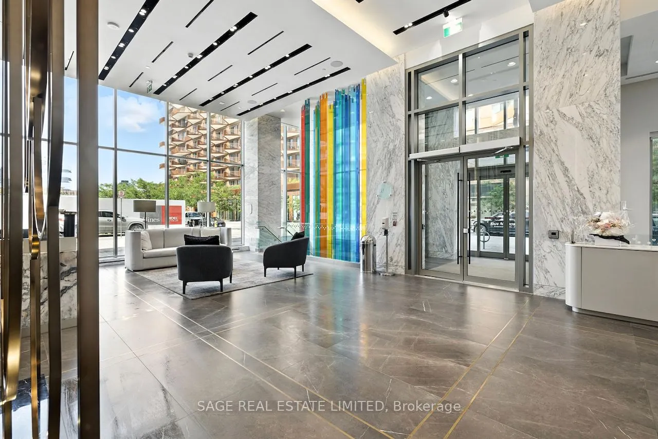 118 Merchants Wharf, #910
