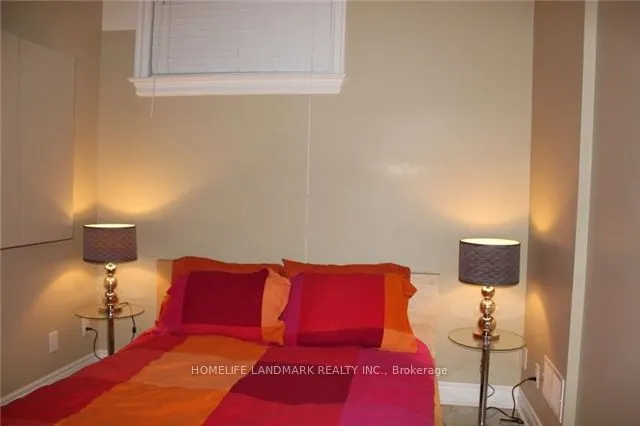 202C Finch Avenue, #lower