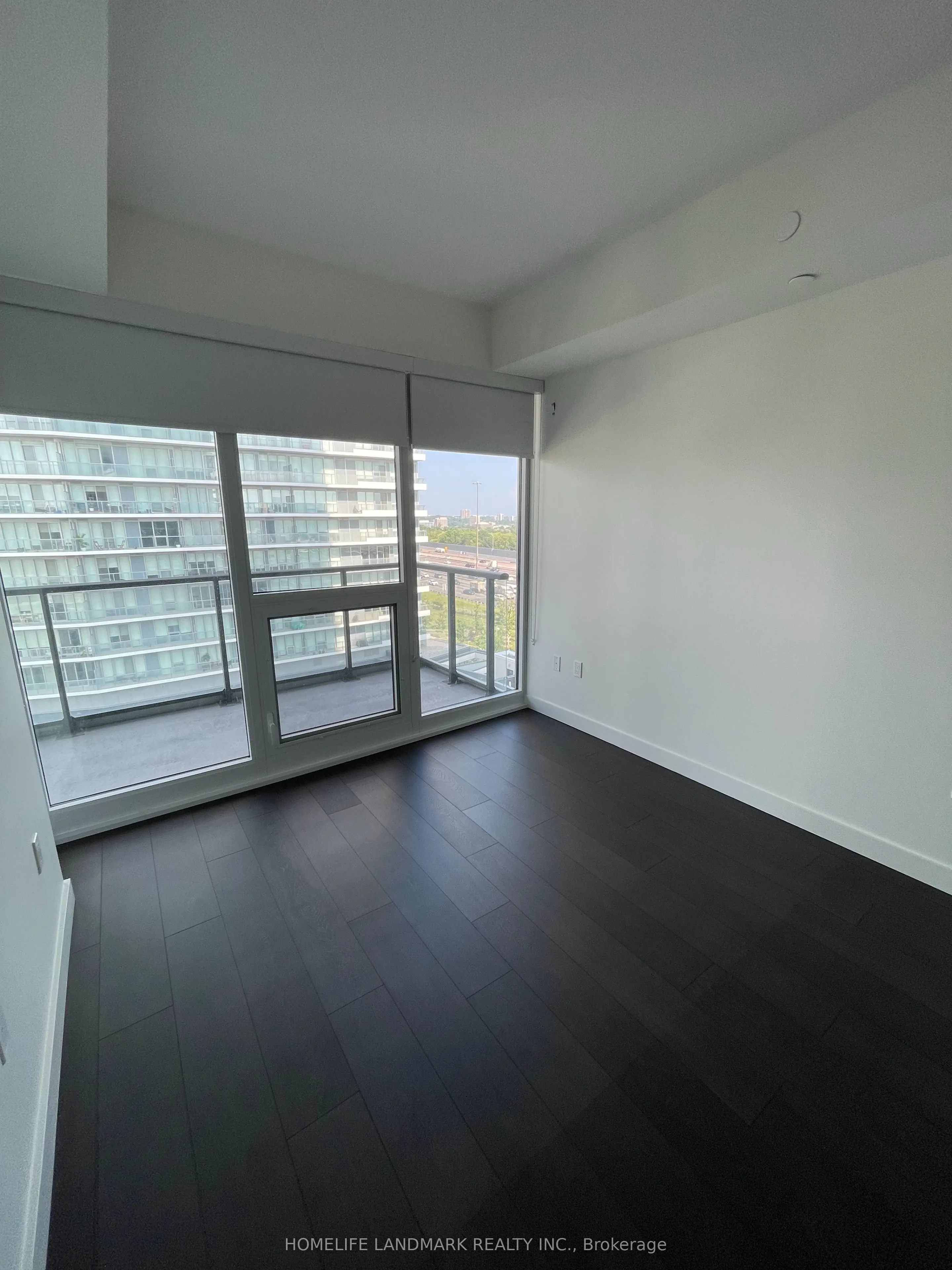 95 Mcmahon Drive, #801