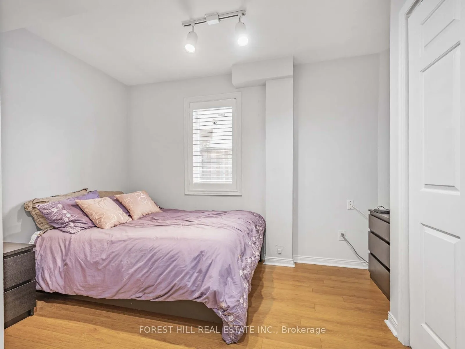481 Cranbrooke Avenue