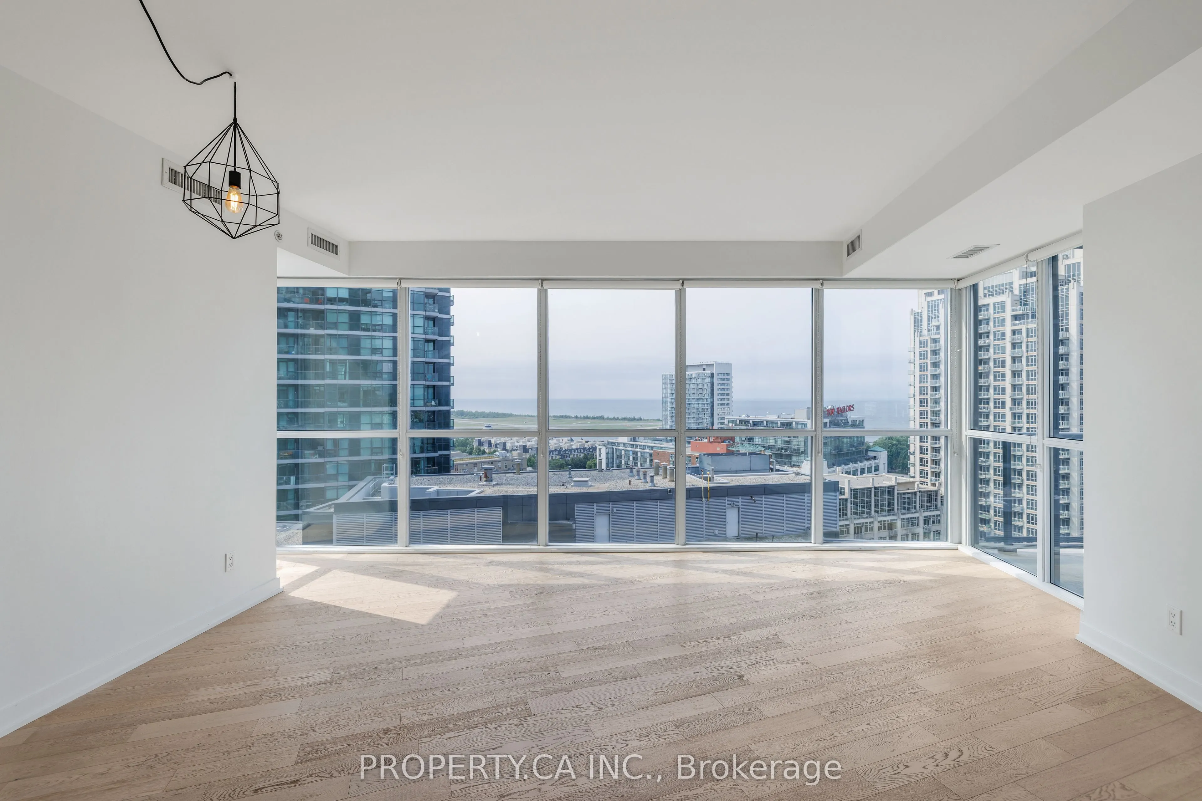 20 Bruyeres Mews, #2112