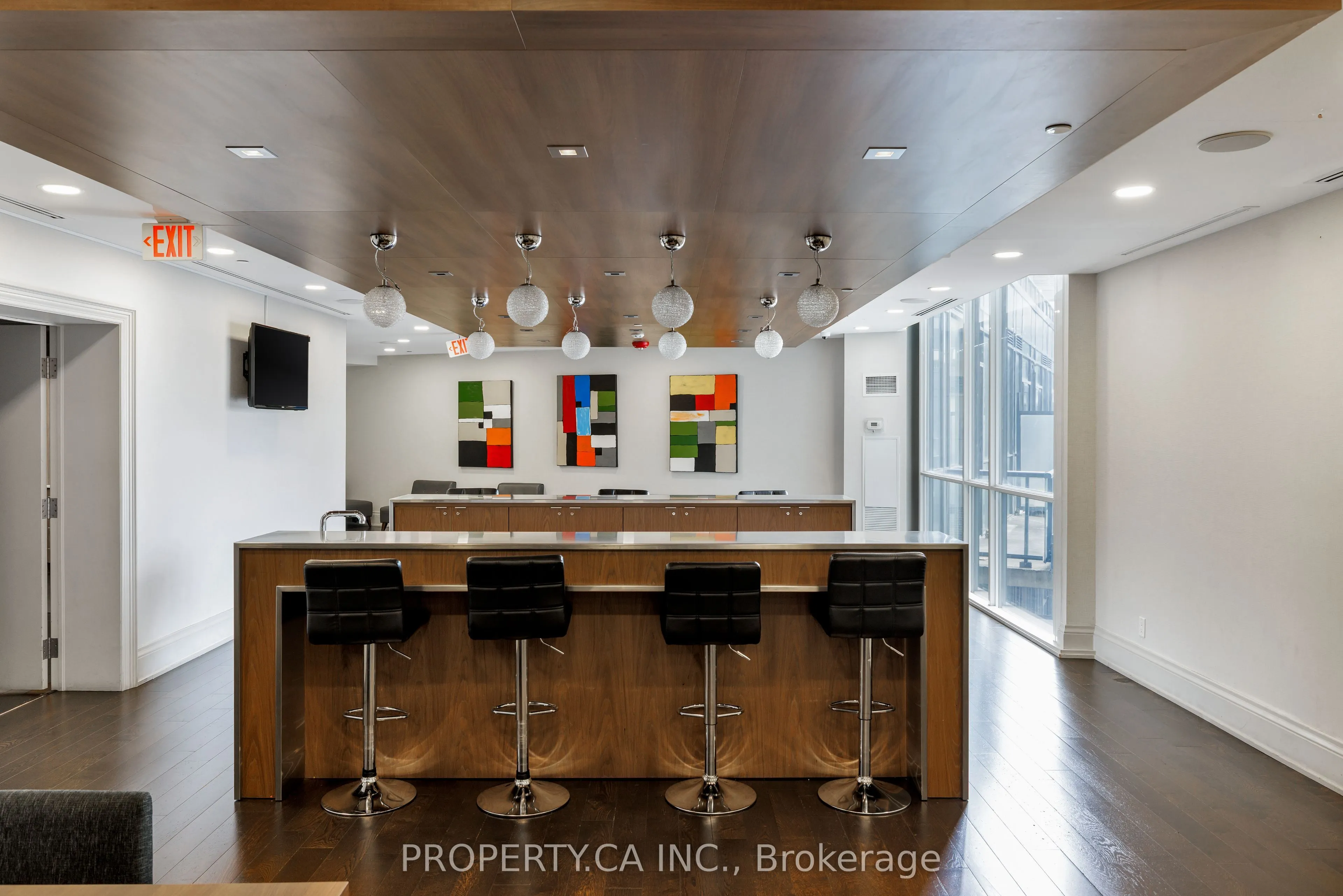 20 Bruyeres Mews, #2112