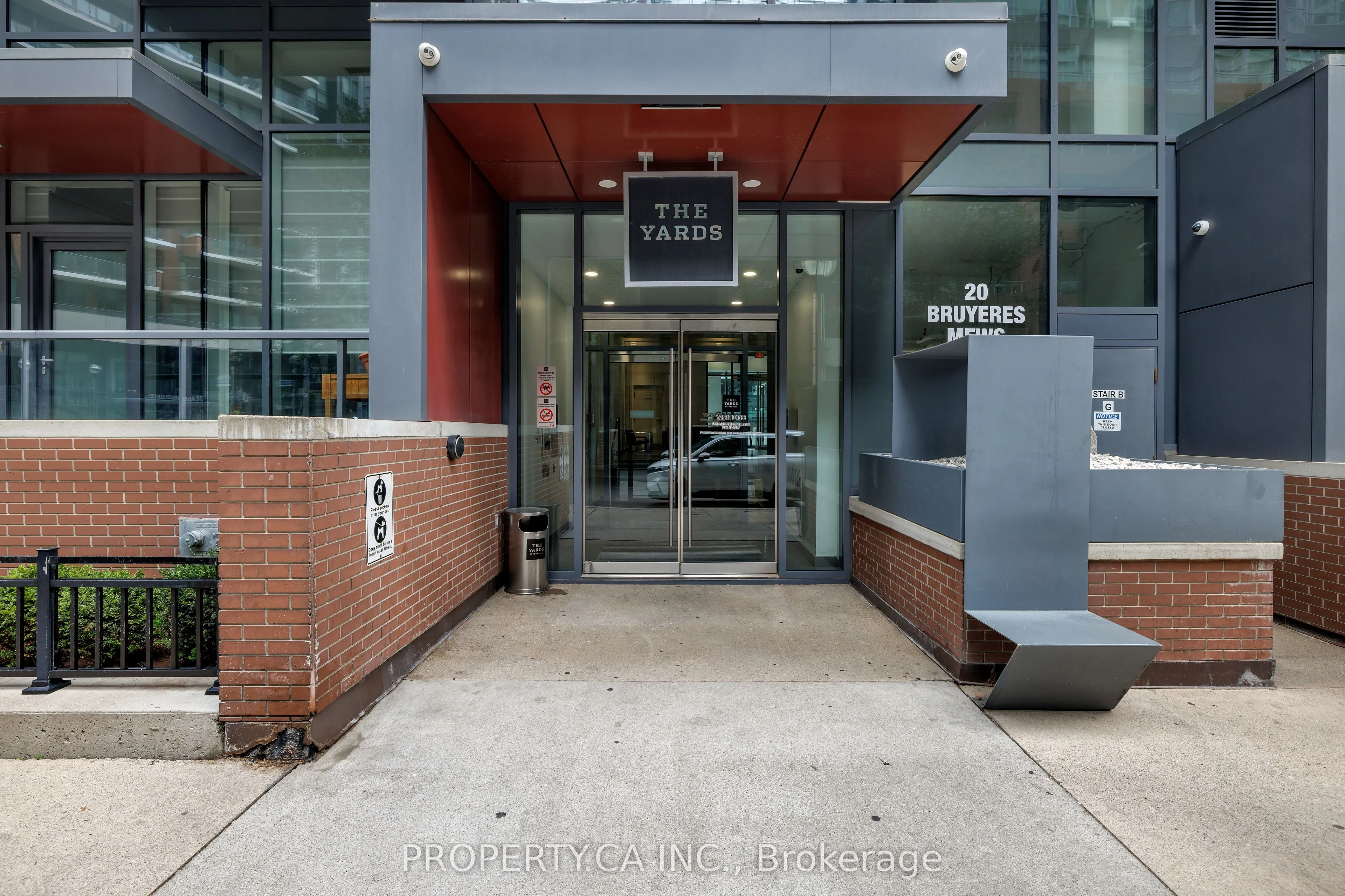 20 Bruyeres Mews, #2112