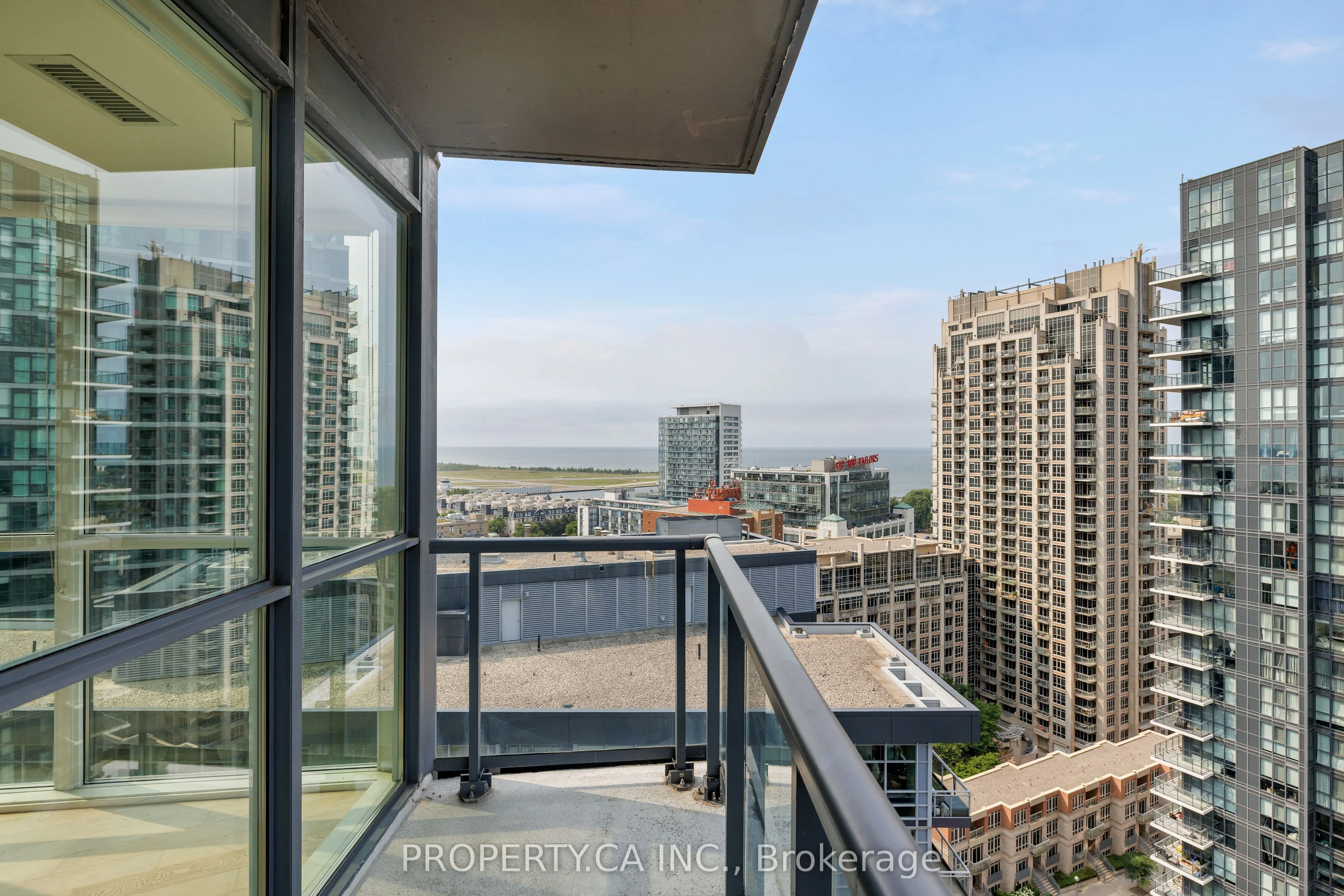 20 Bruyeres Mews, #2112