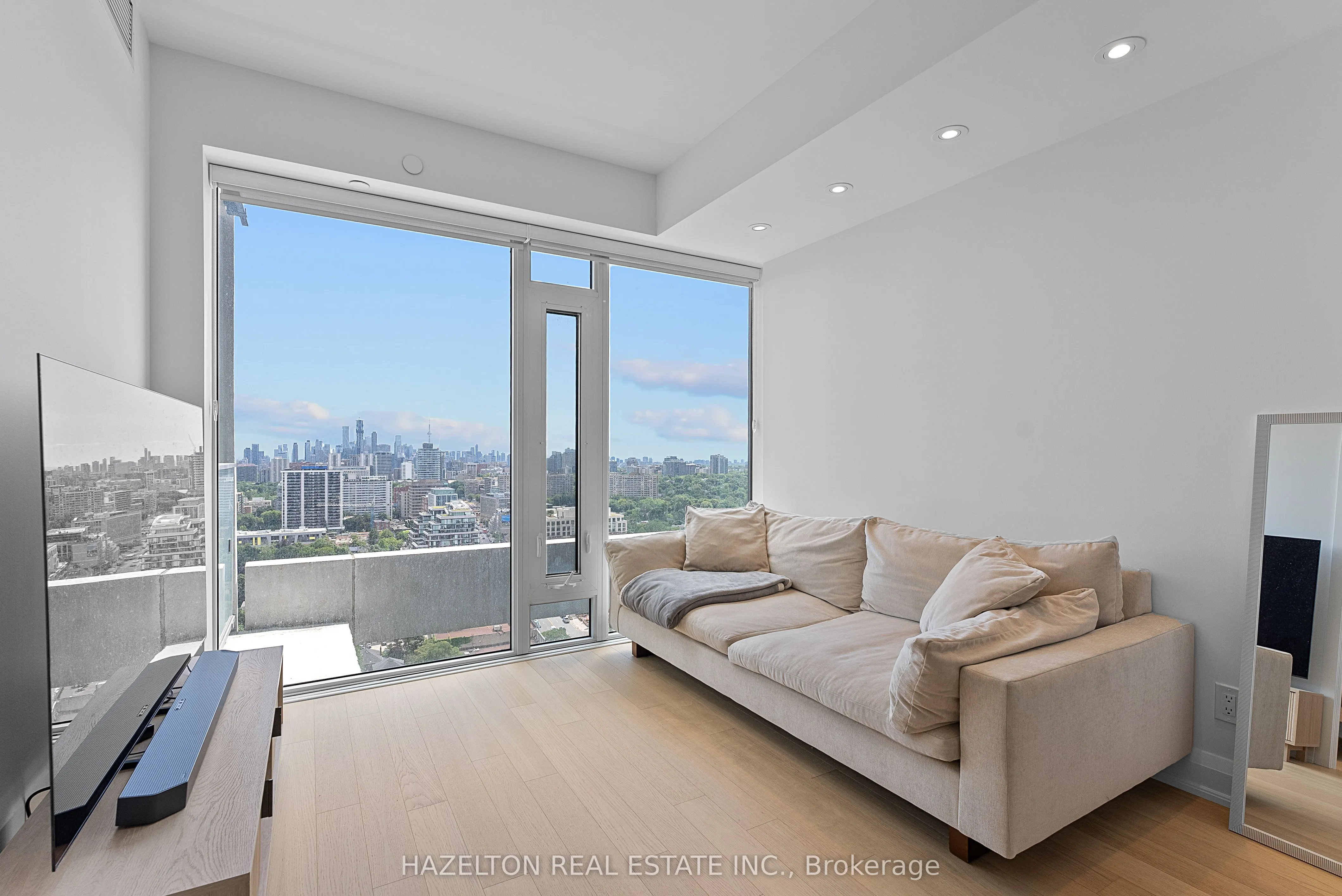 5 Soudan Avenue, #2903