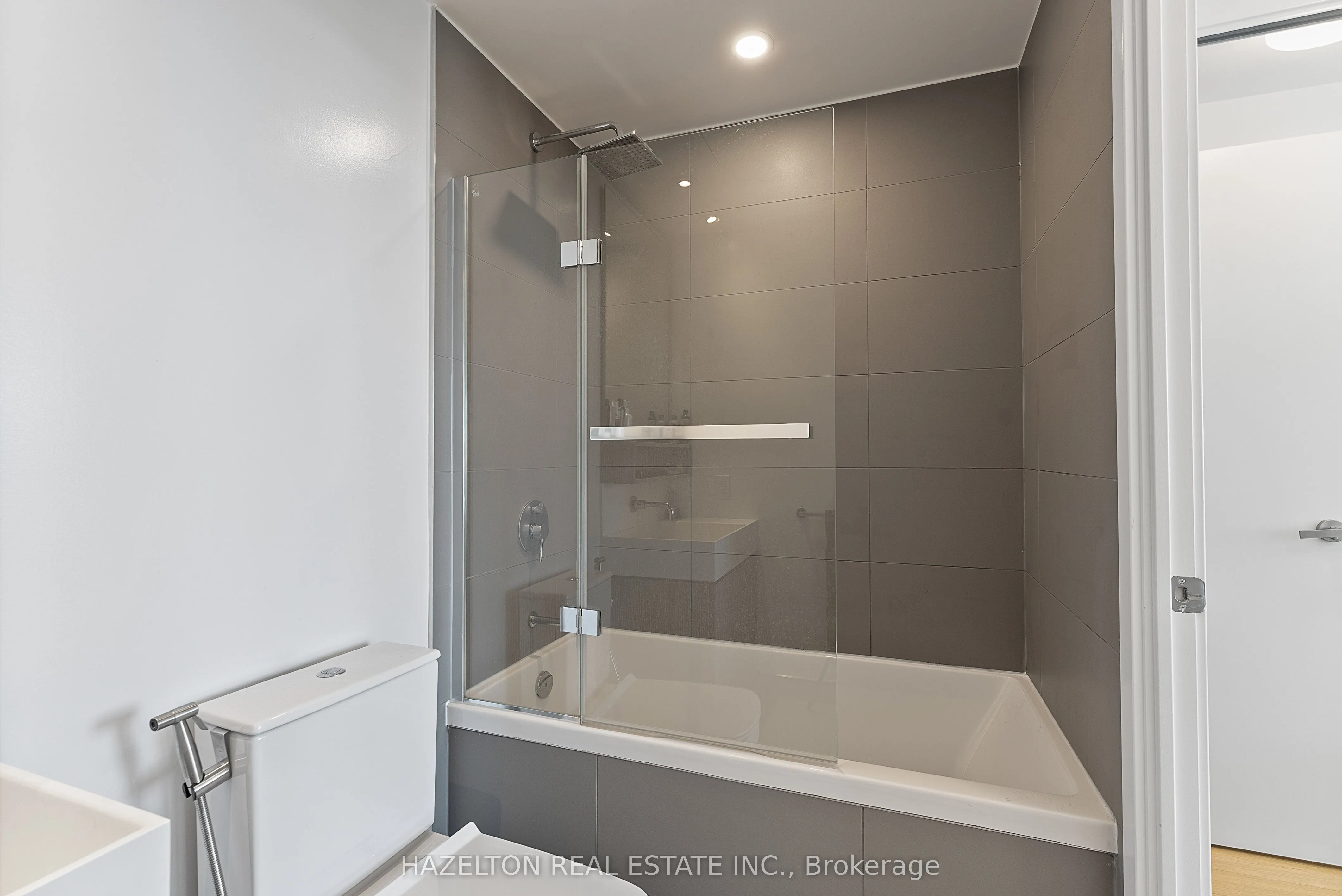 5 Soudan Avenue, #2903
