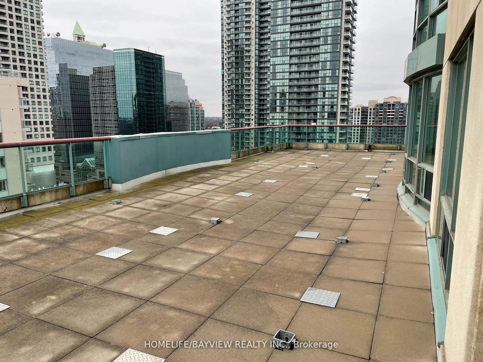 238 Doris Avenue, #2003
