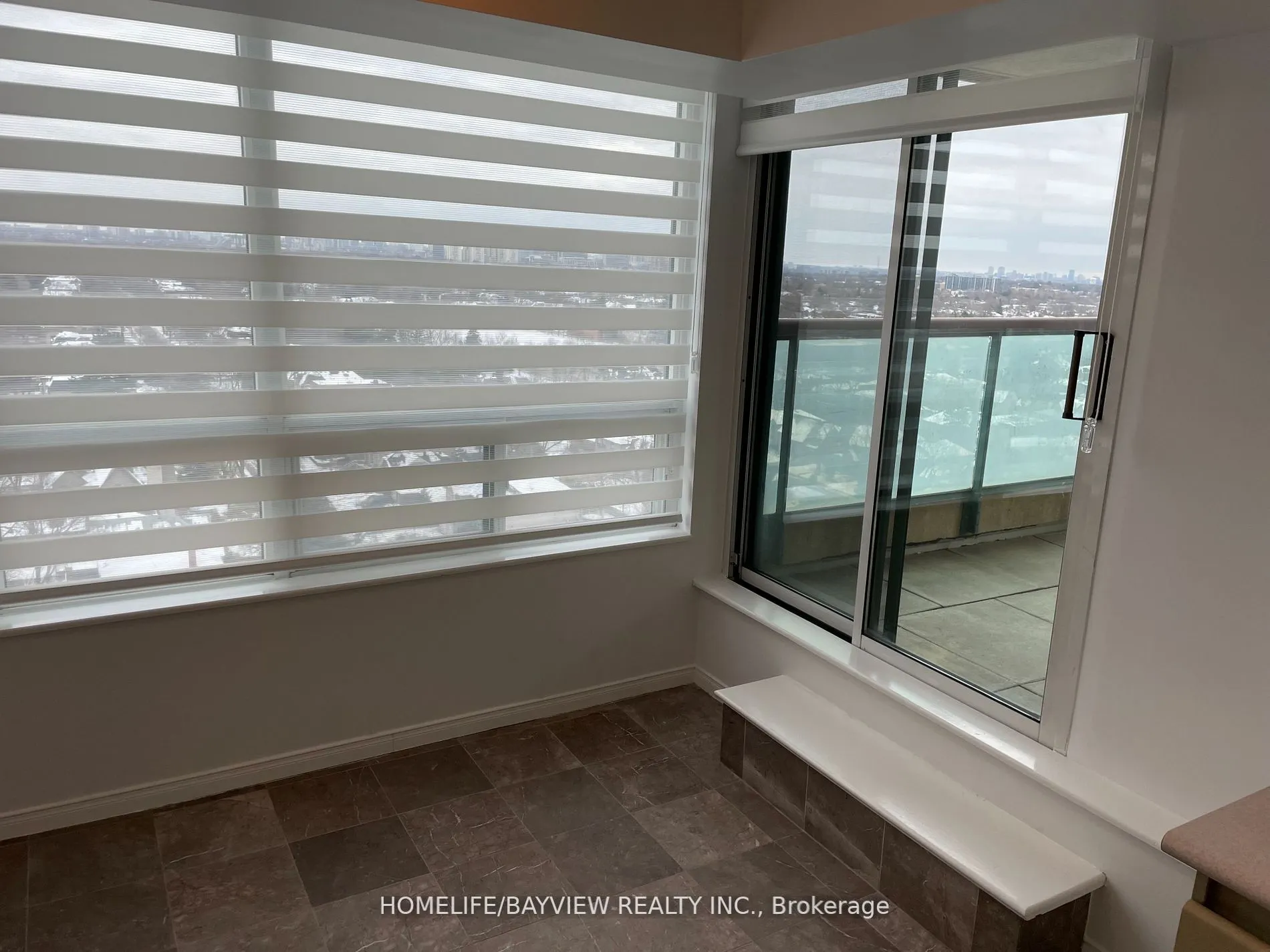 238 Doris Avenue, #2003