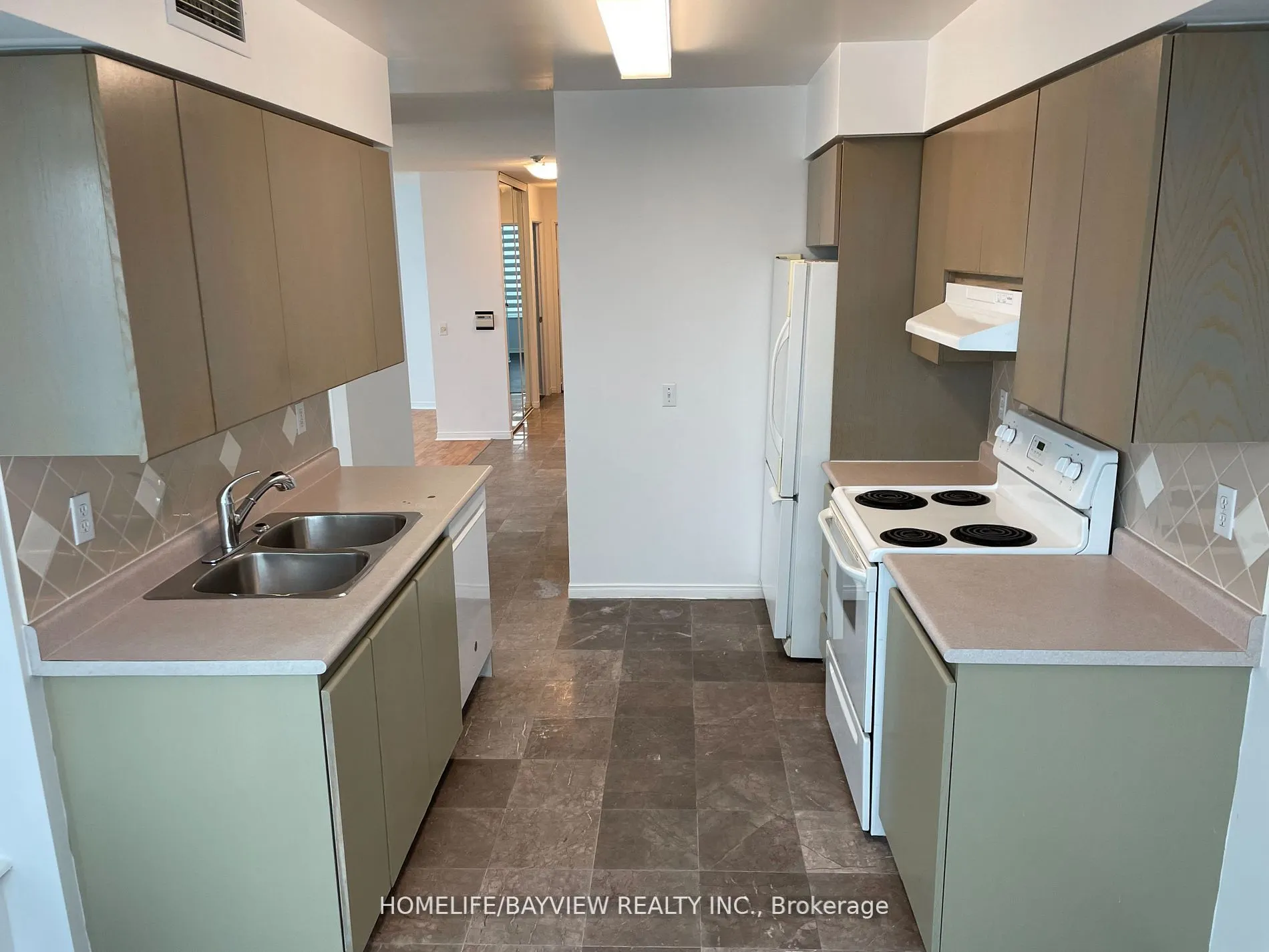 238 Doris Avenue, #2003