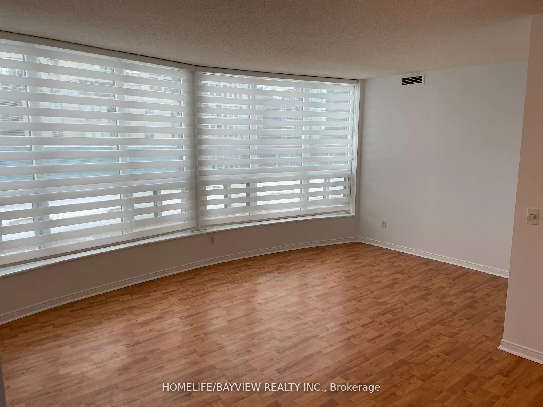 238 Doris Avenue, #2003