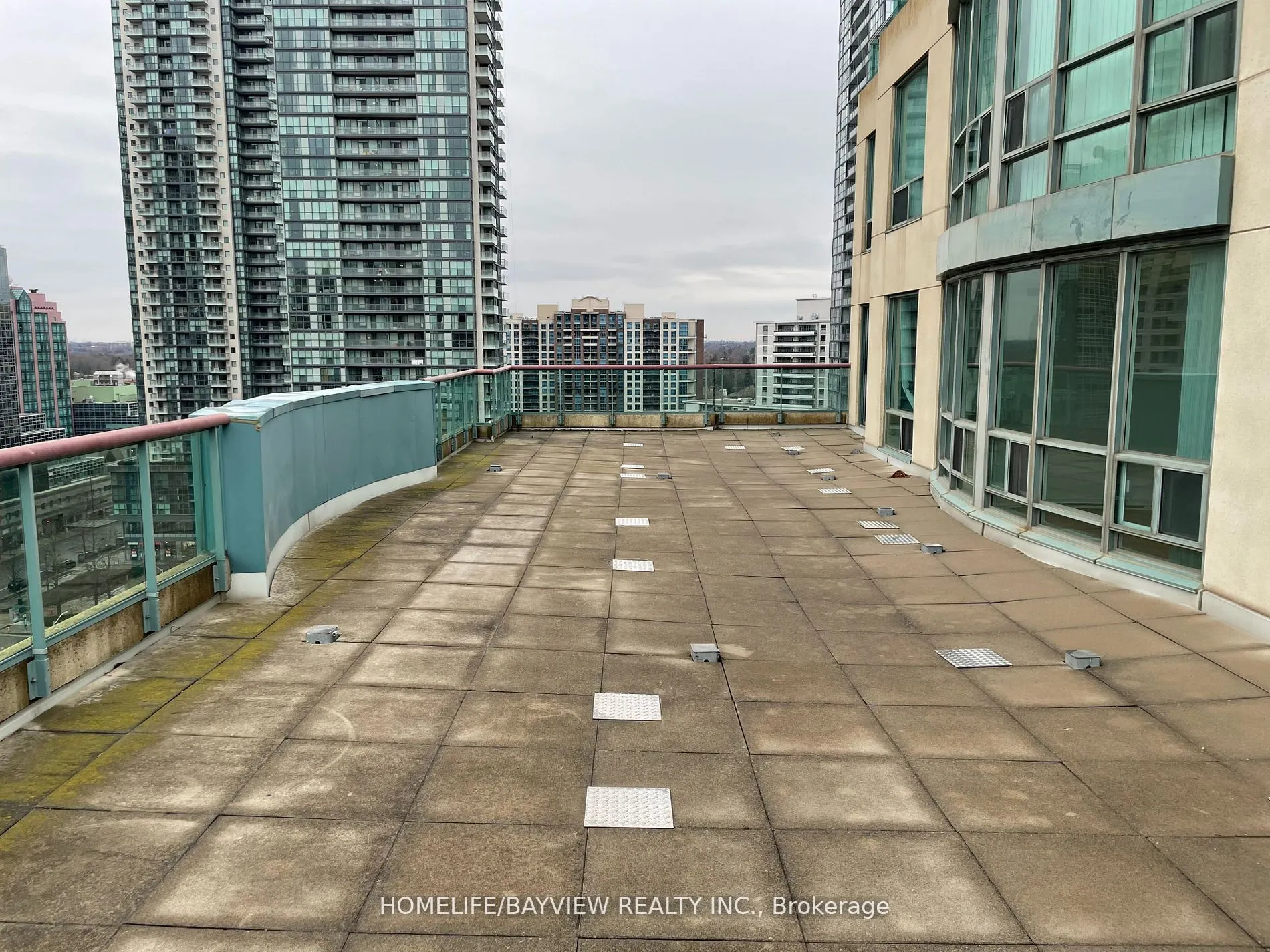 238 Doris Avenue, #2003