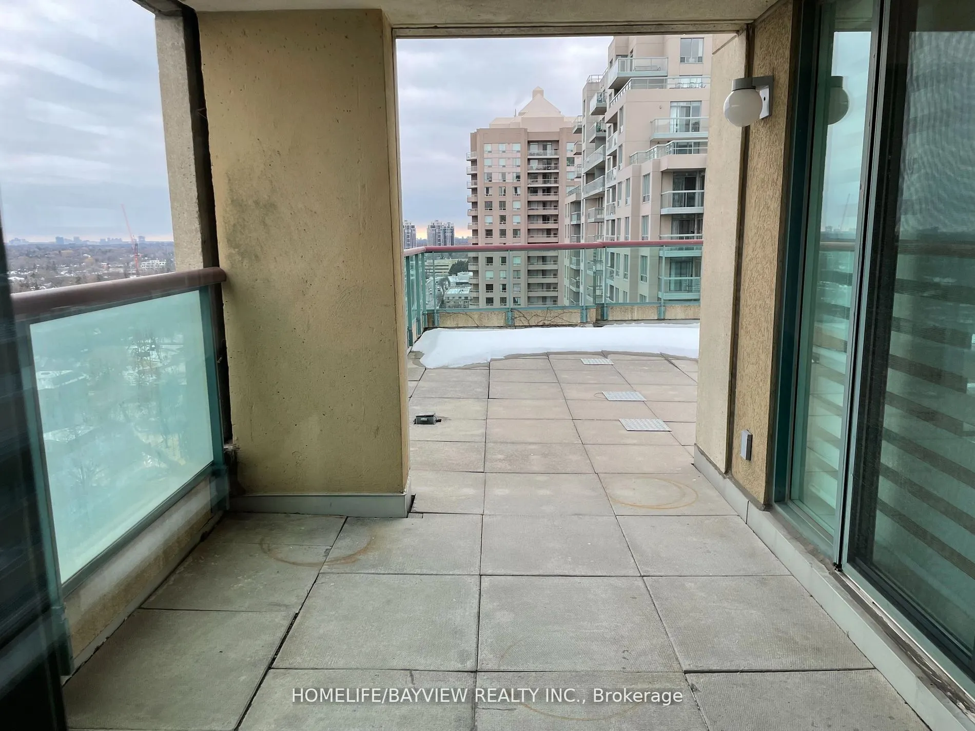 238 Doris Avenue, #2003