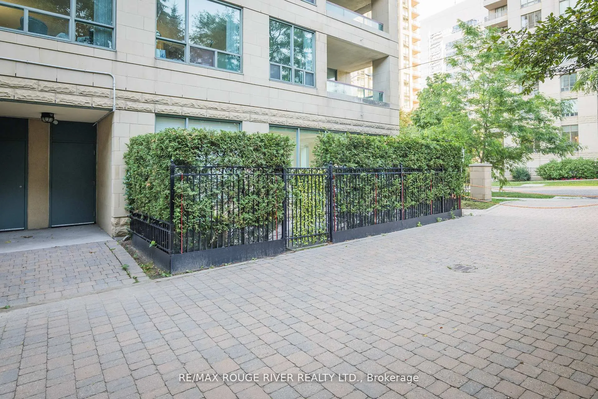 238 Doris Avenue, #109