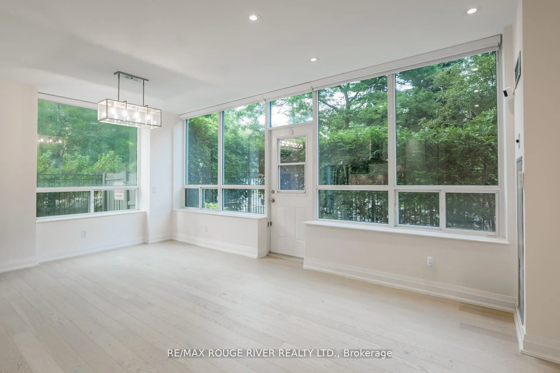 238 Doris Avenue, #109
