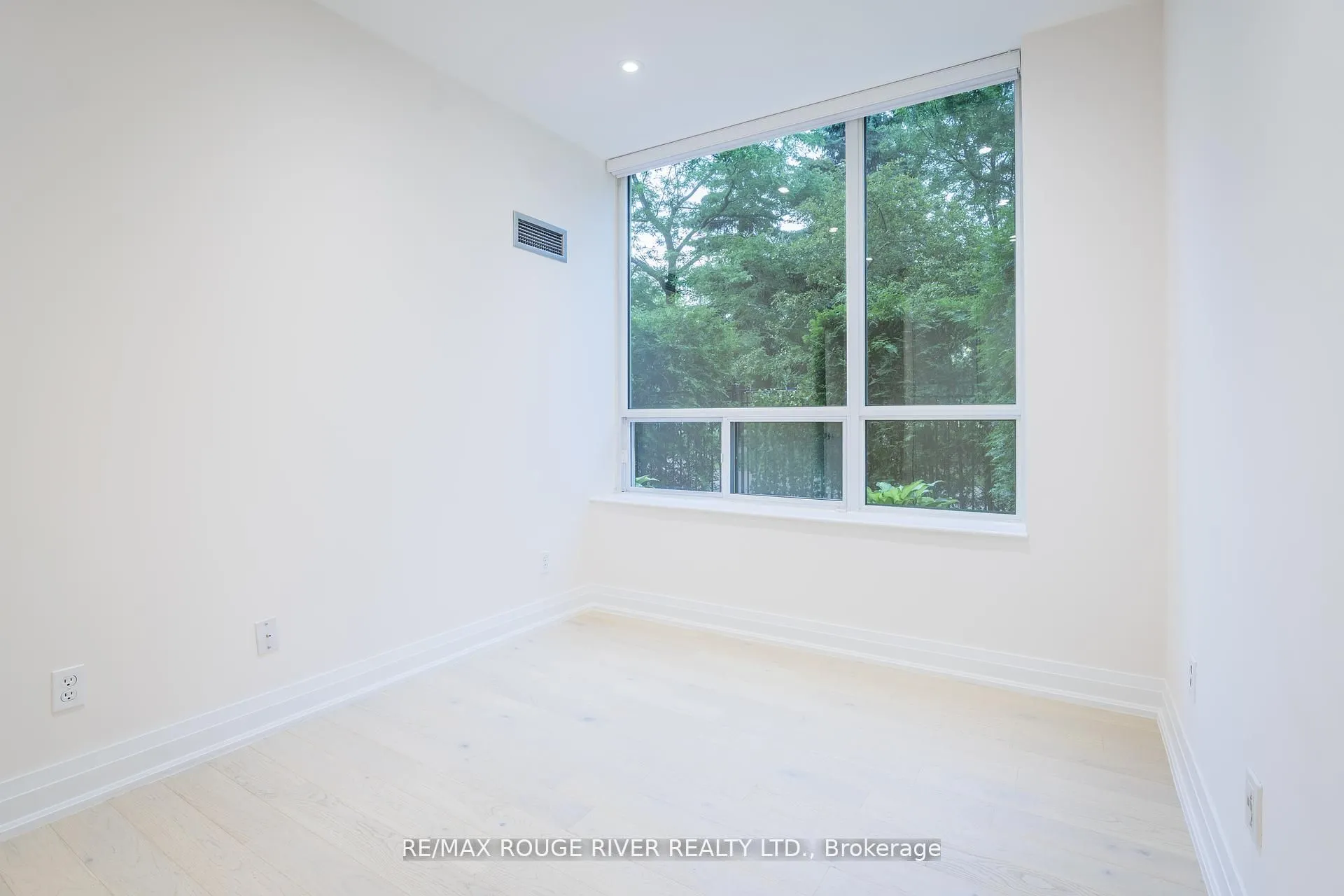 238 Doris Avenue, #109