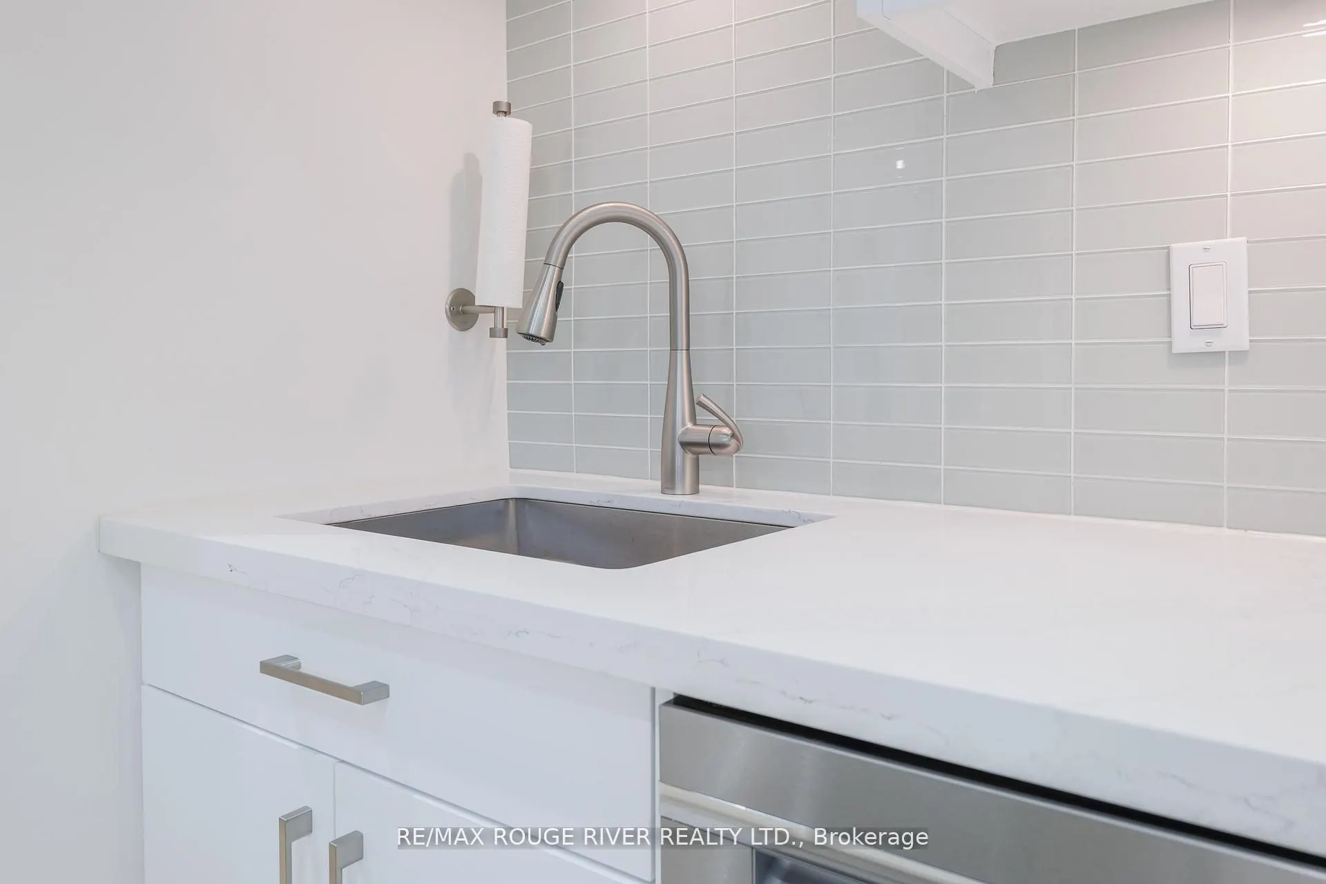 238 Doris Avenue, #109