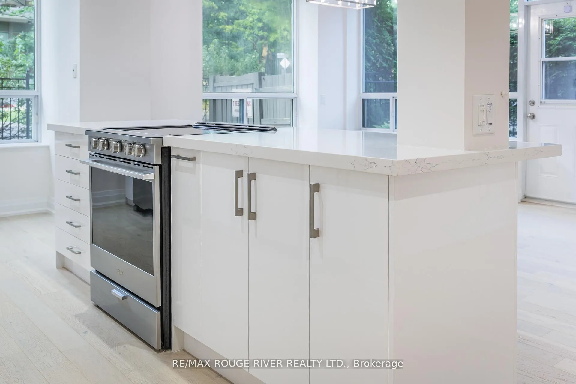 238 Doris Avenue, #109