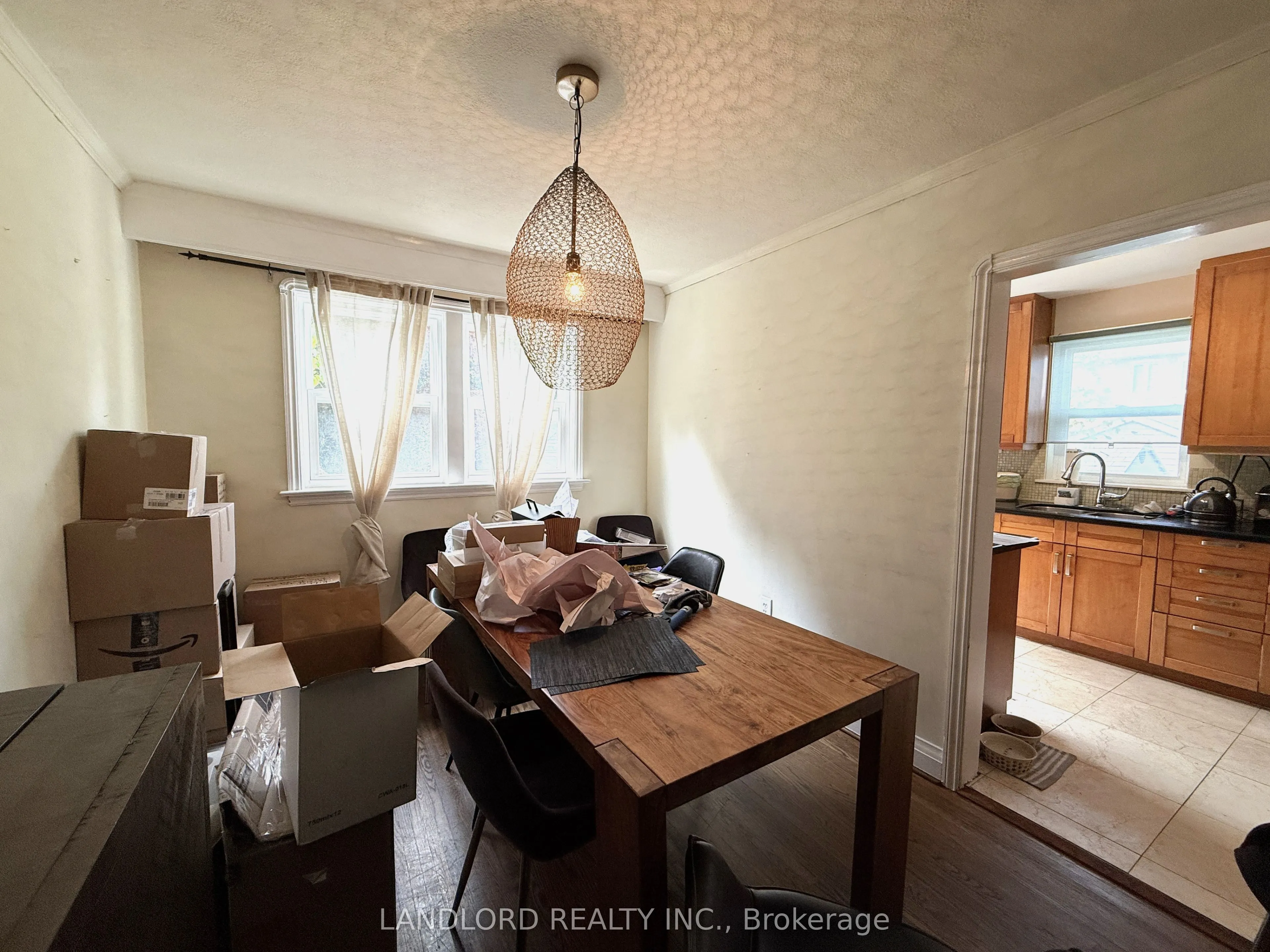 1 Thursfield Crescent