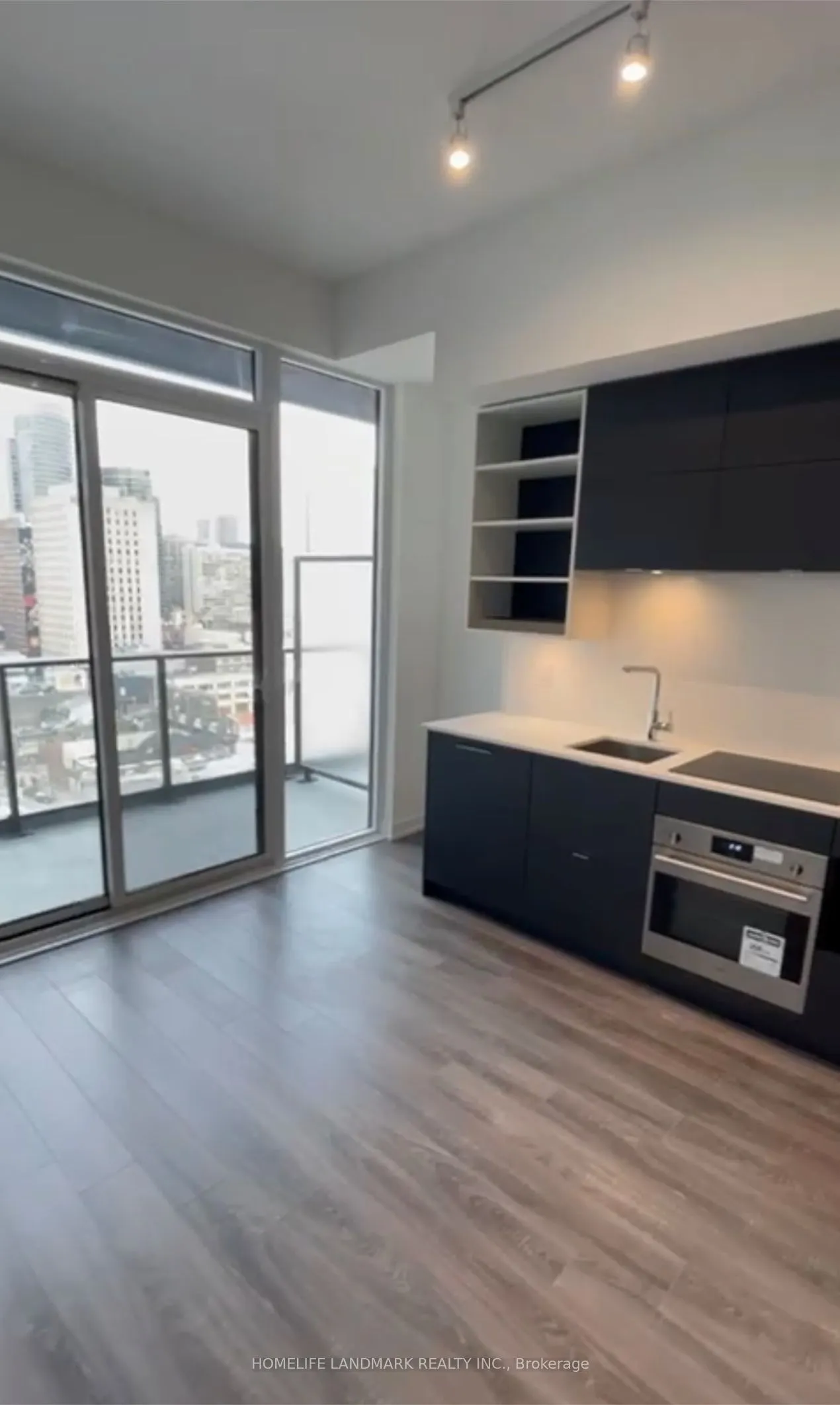 20 Edward Street, #1221