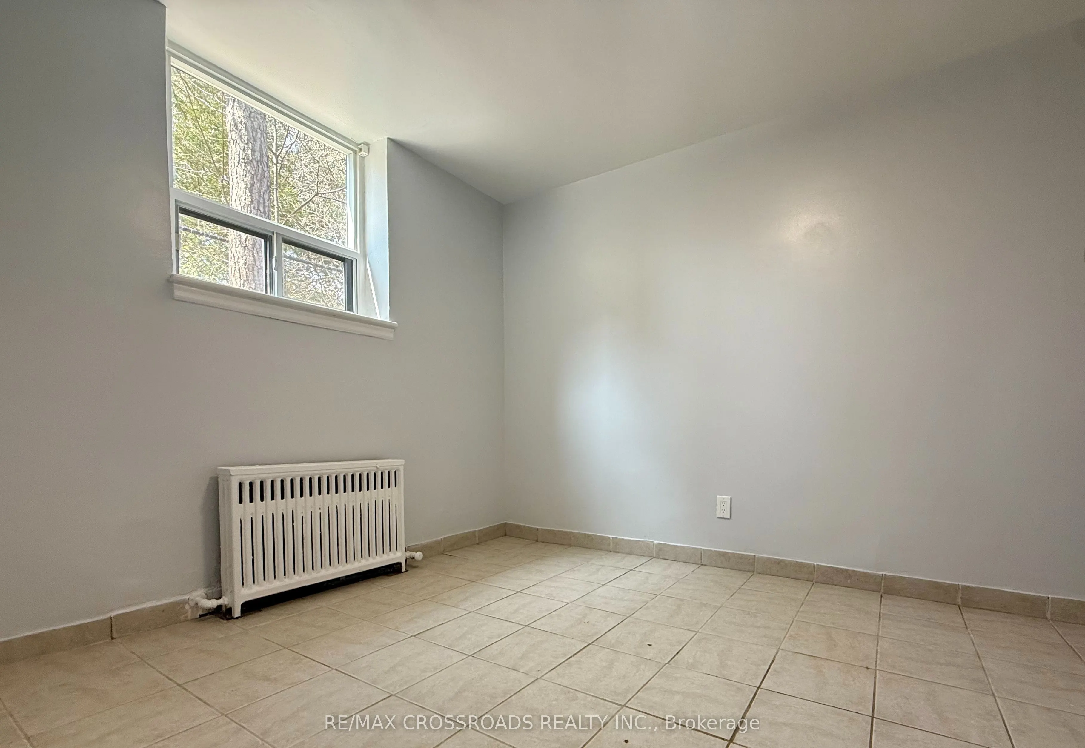 2770 Yonge Street, #B4