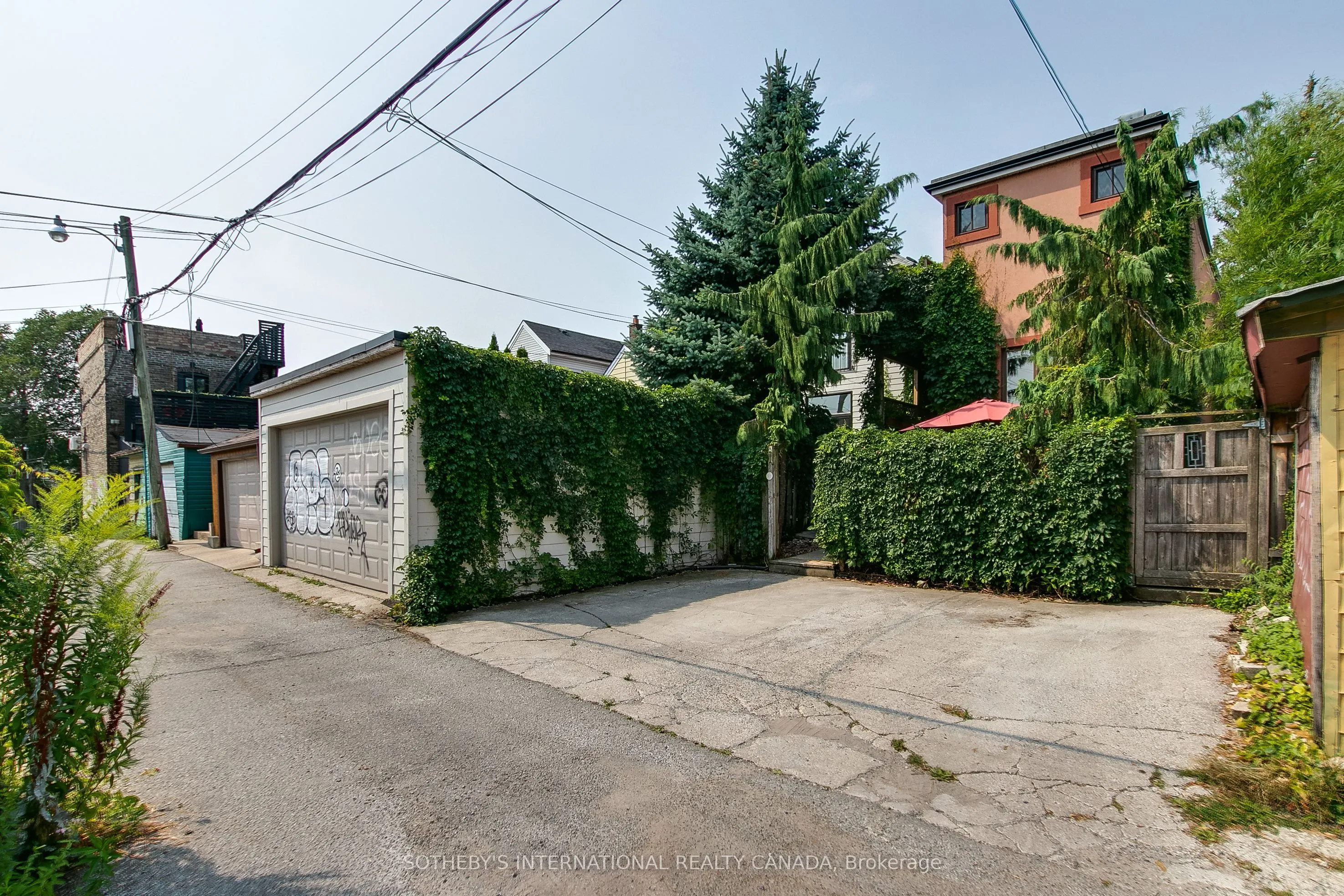 529 Crawford Street